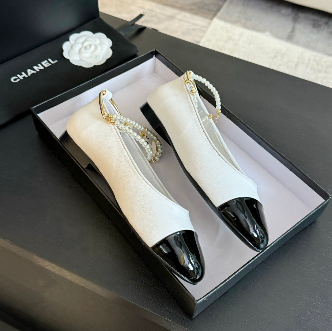 Double Strap Chunky Heel Mary Jane Shoes White Black