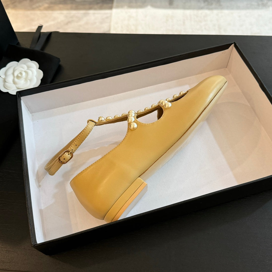 MARY JANES SHOES LIGHT YELLOW GOATSKIN WITH FAUX PEARL