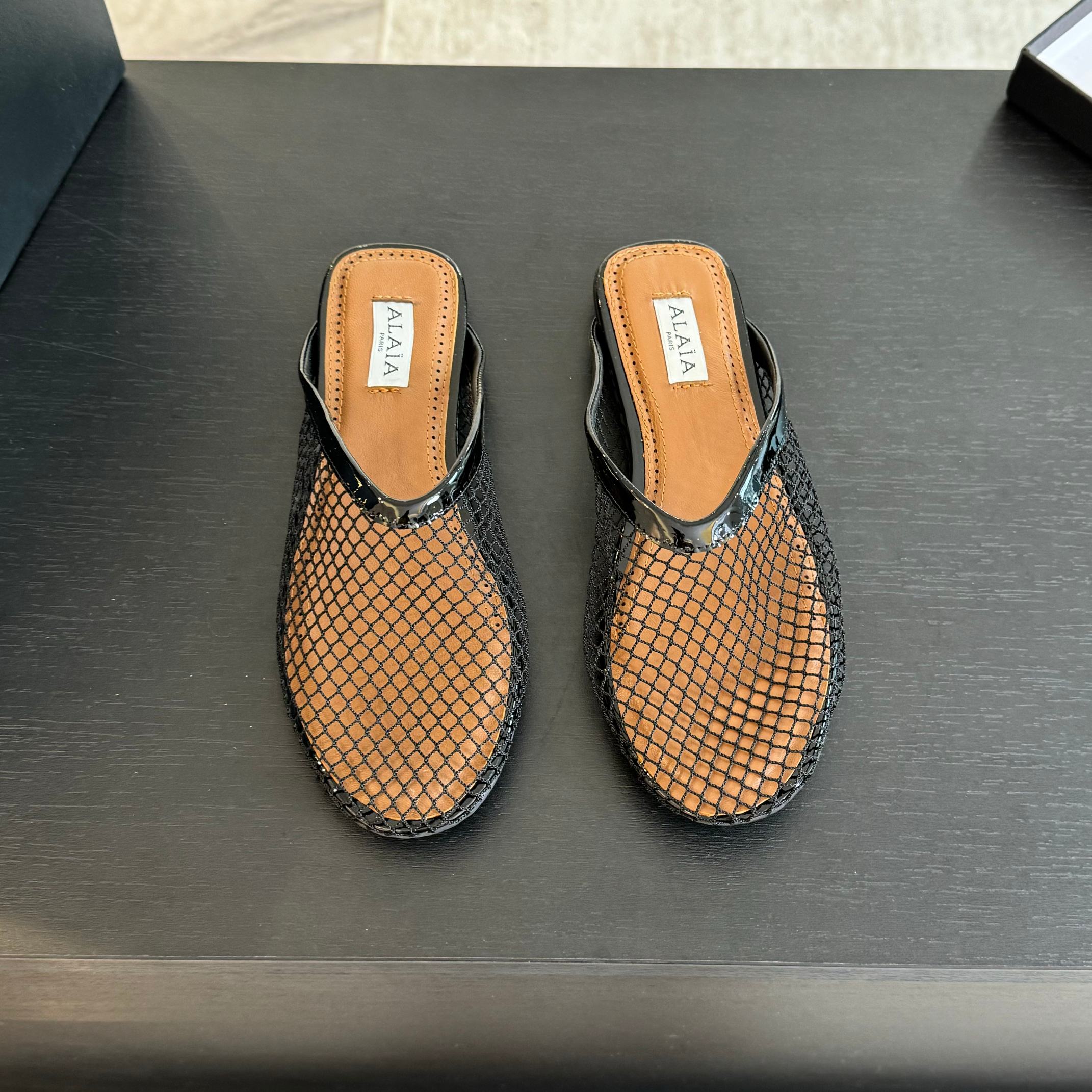 flat mule fishnet black lambskin