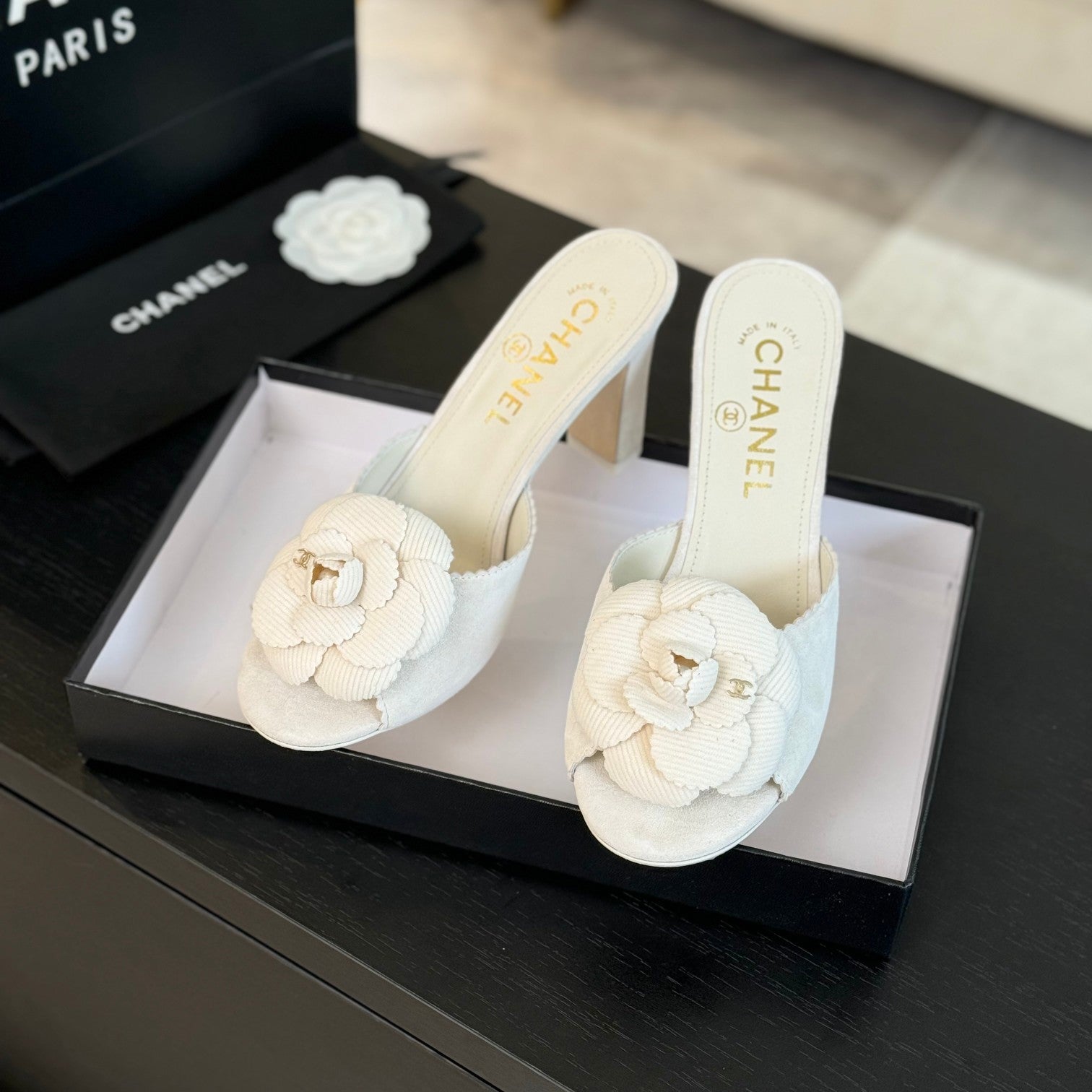 CC Mules 80mm White Suede