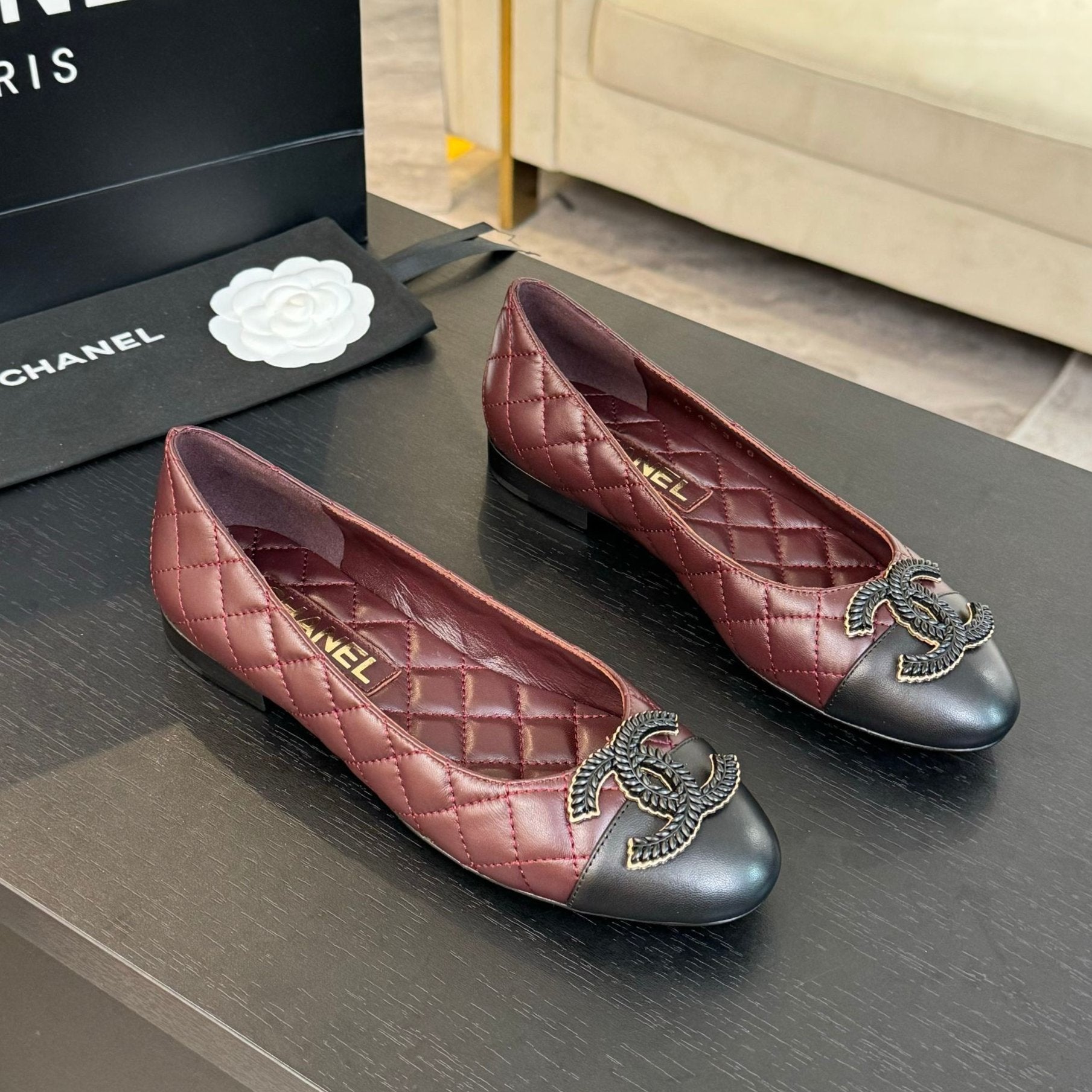 ballet flat burgundy quilted lambskin large black cc logo