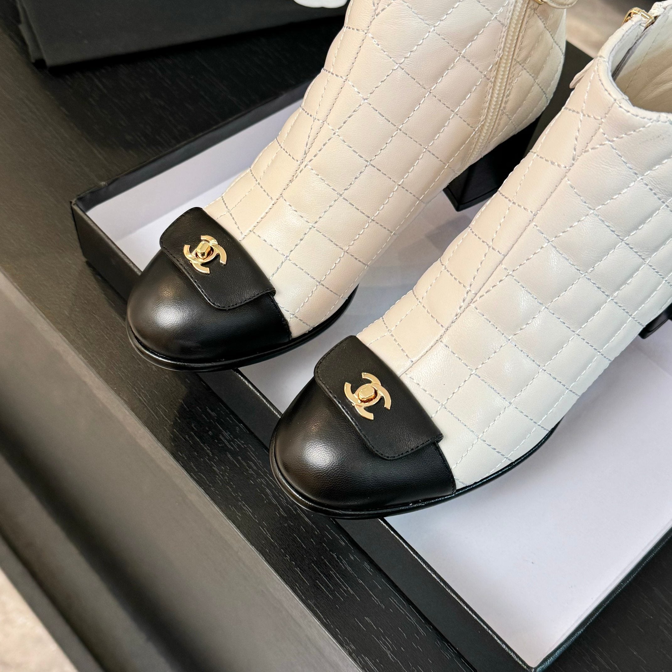 CC Ankle Boots 50mm White Black Quilted Lambskin