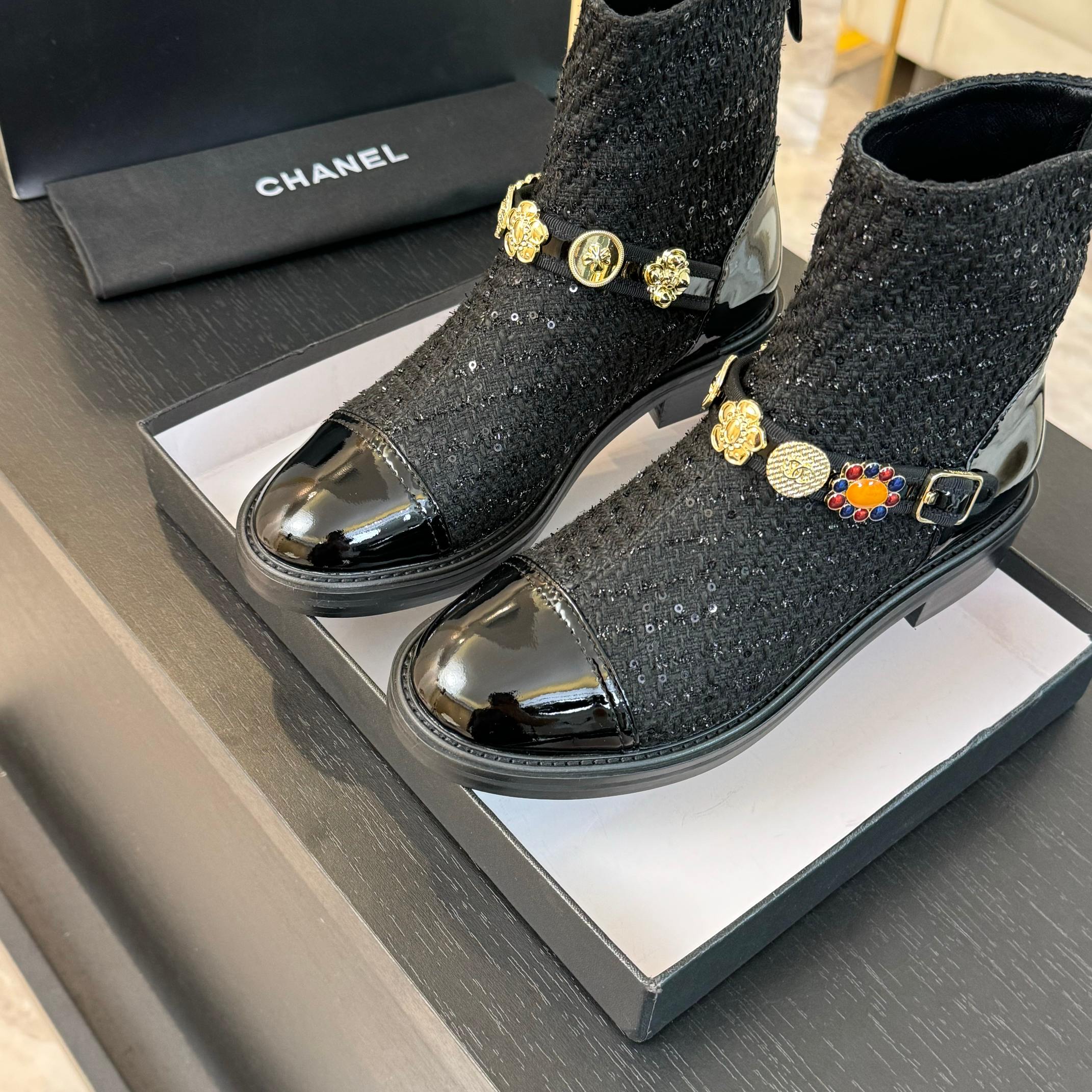 CC Short boots Black Cowhide Mix Tweed Fabric