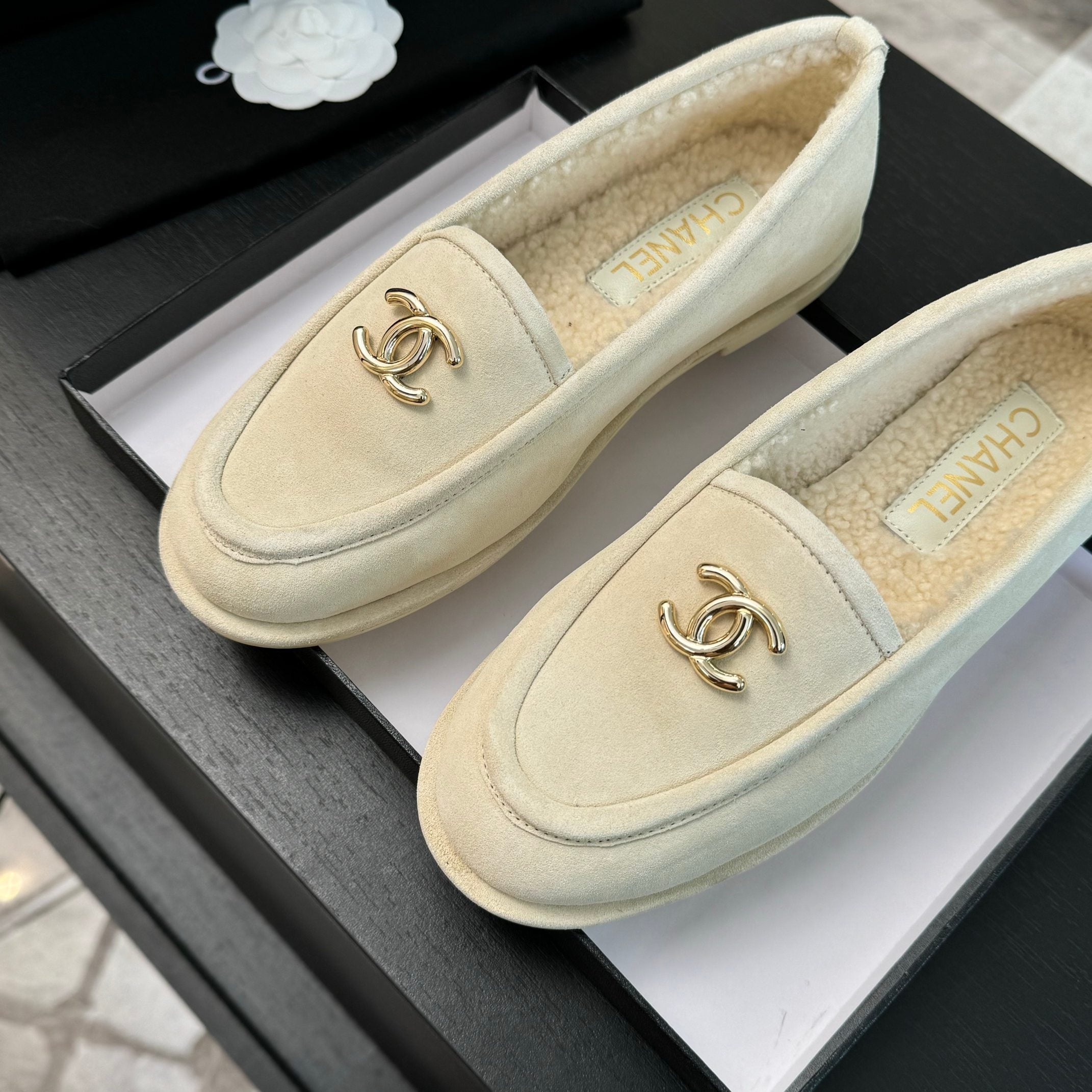 CC Moccasins White Suede And Wool