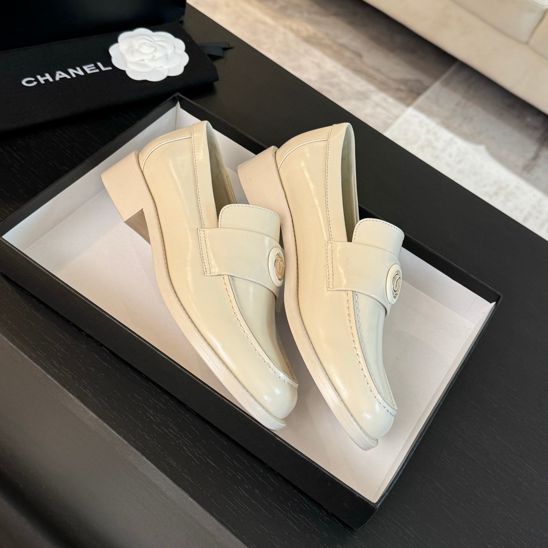 CC Moccasins Glossy White Cowhide