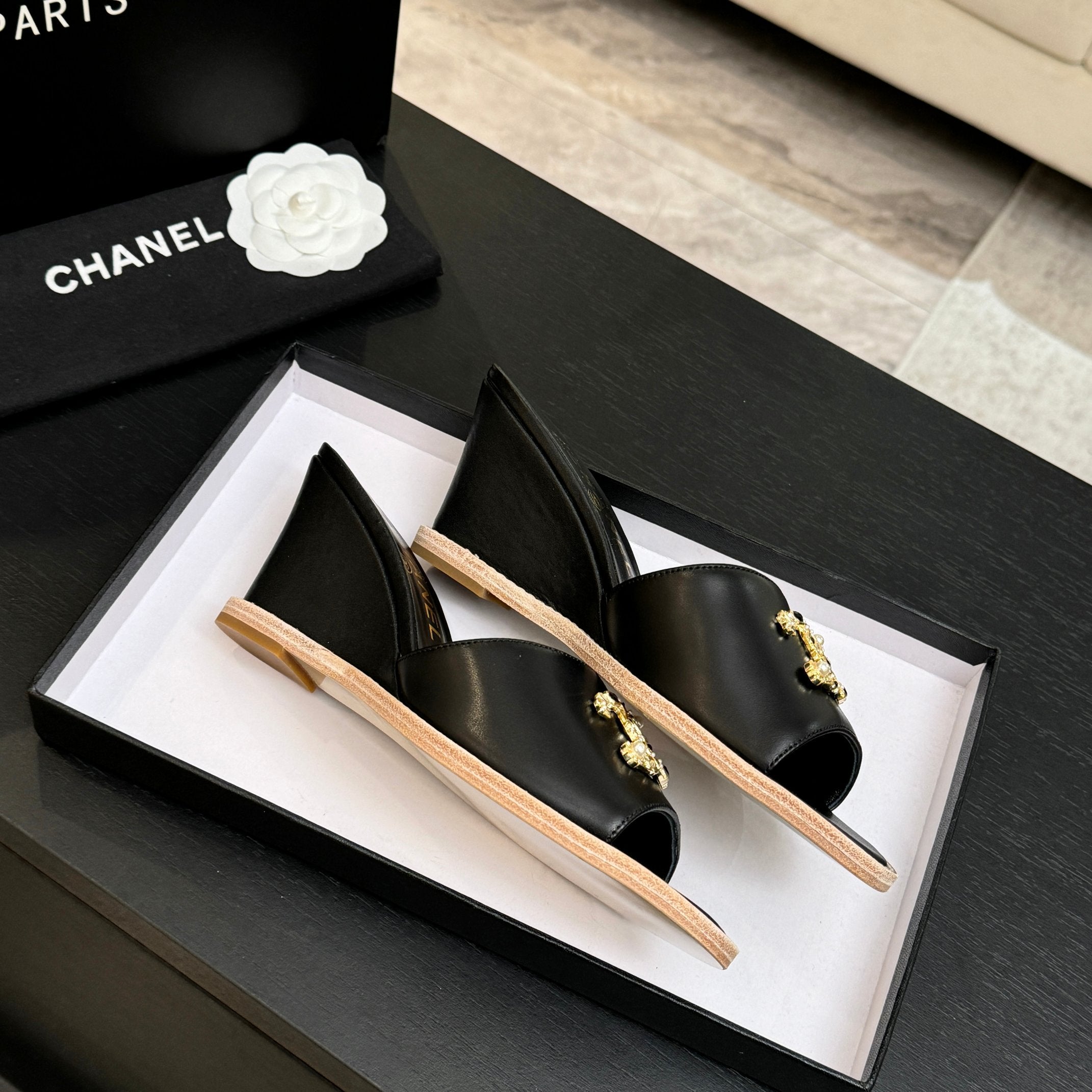 CC 2026 Wedge Sandals 65 Black Lambskin Gold Black Logo 667764