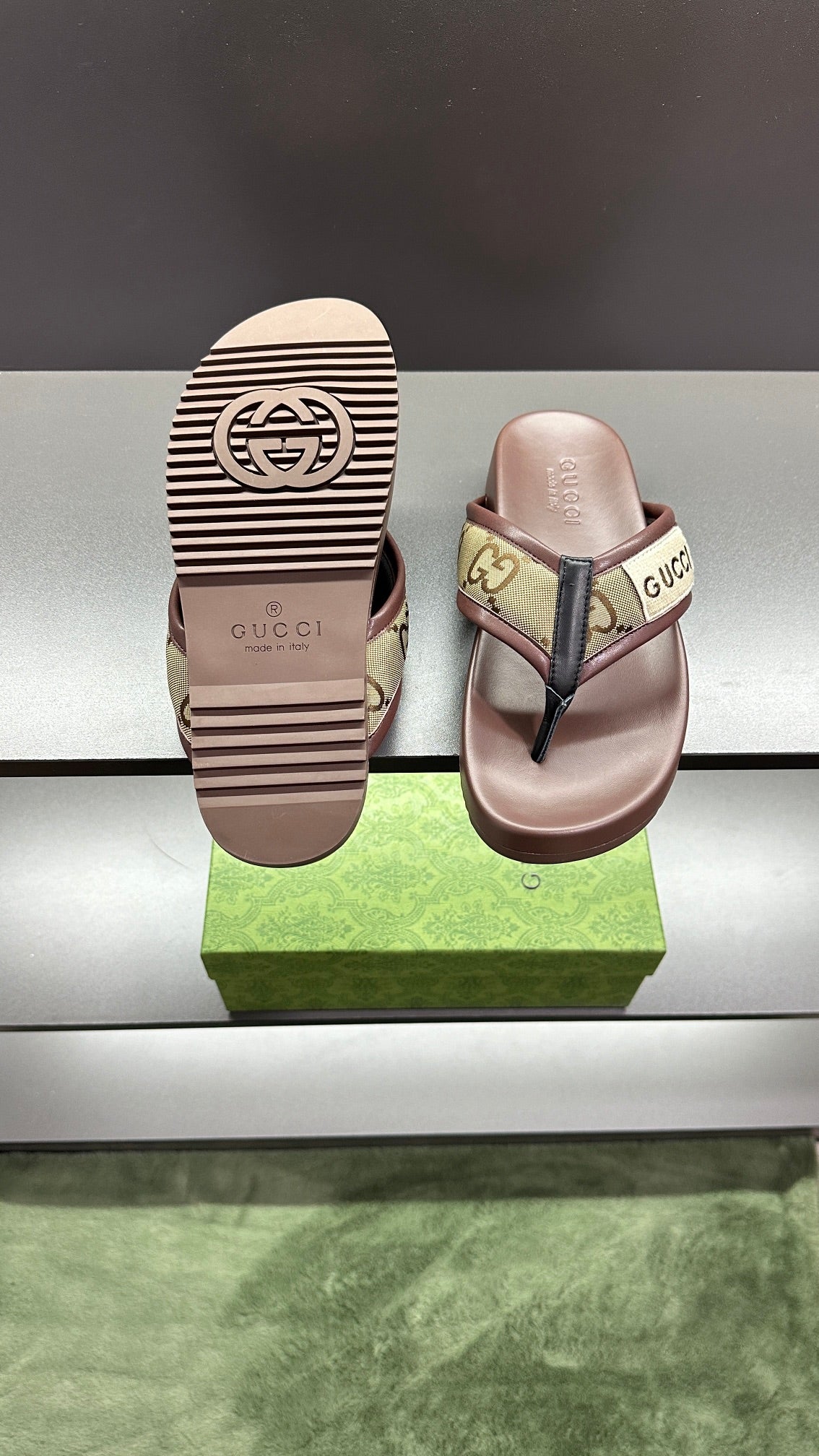 GG Men's Thong Sandals Brown Polyester Leather 547251