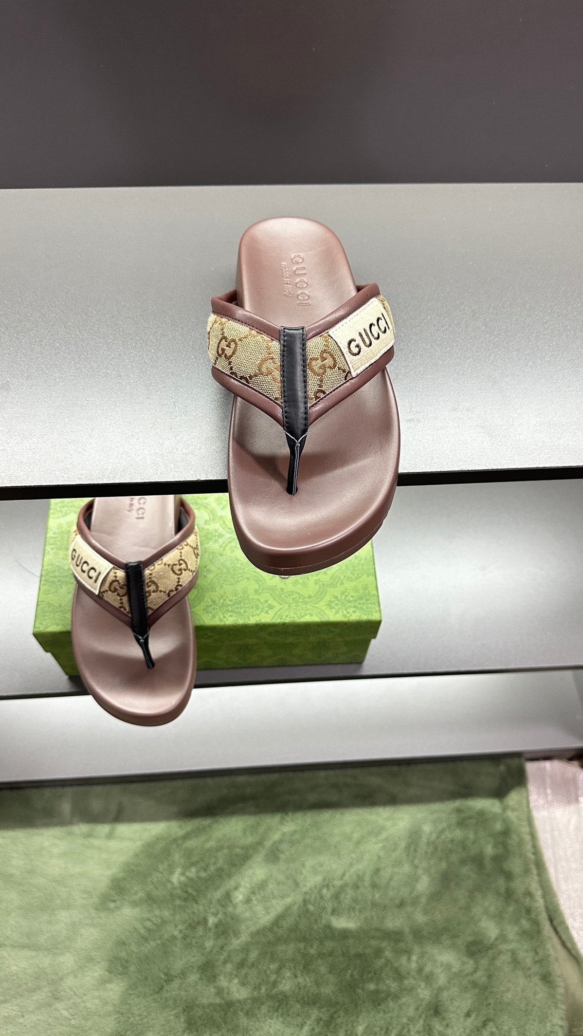 GG Men's Thong Sandals Brown Polyester Leather 547249