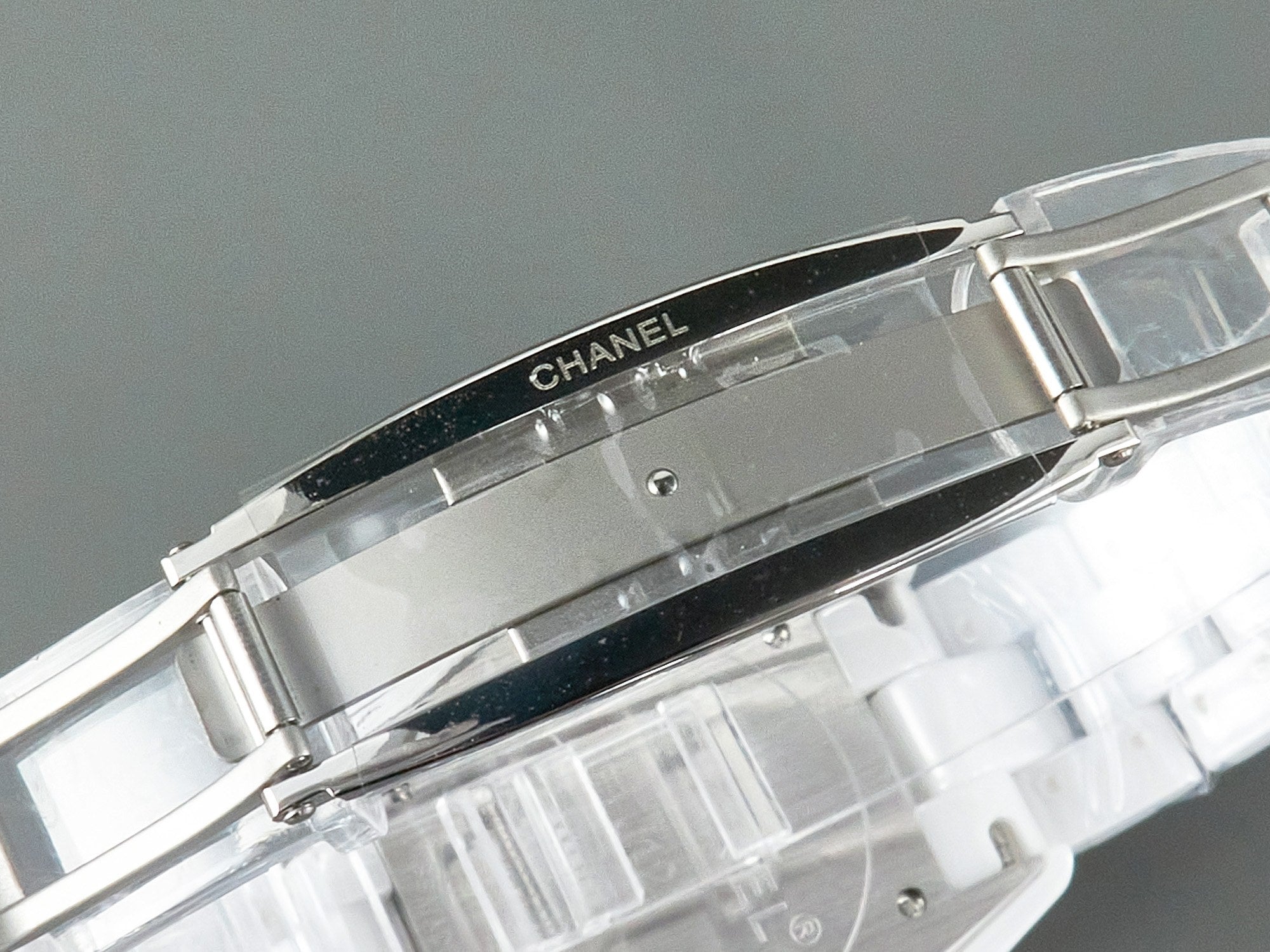 J12 Automatic White Ceramic White Numerals White Dial