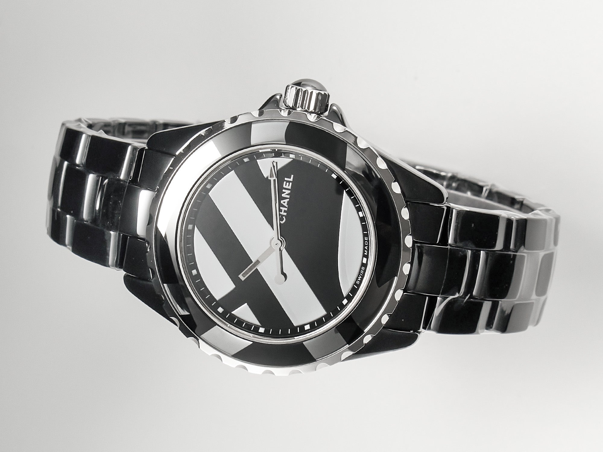 J12 38mm Automatic Limited Untitled H5582 Black Ceramic Black Steel Dial