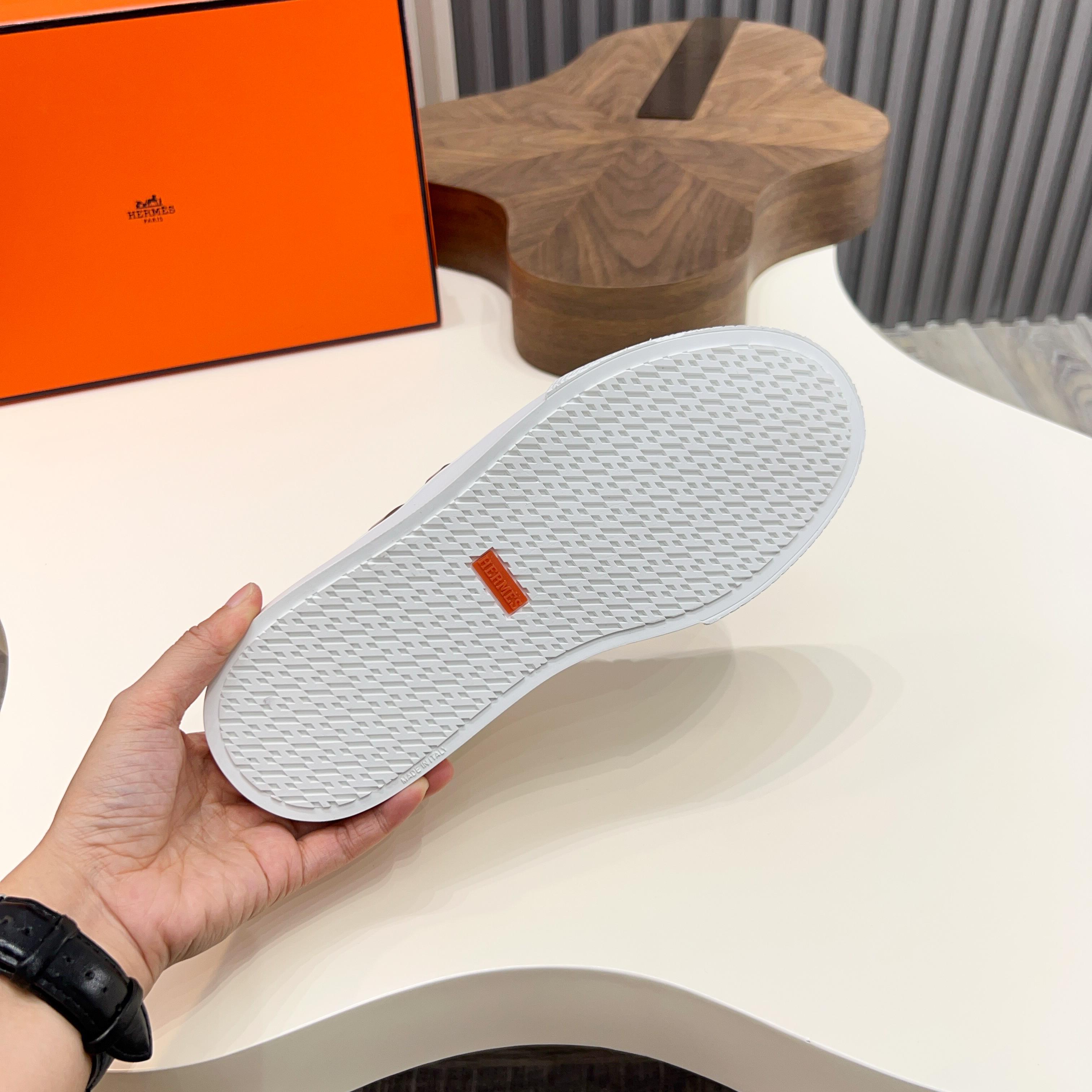 HM Men's Keep Mule White Calfskin 652000