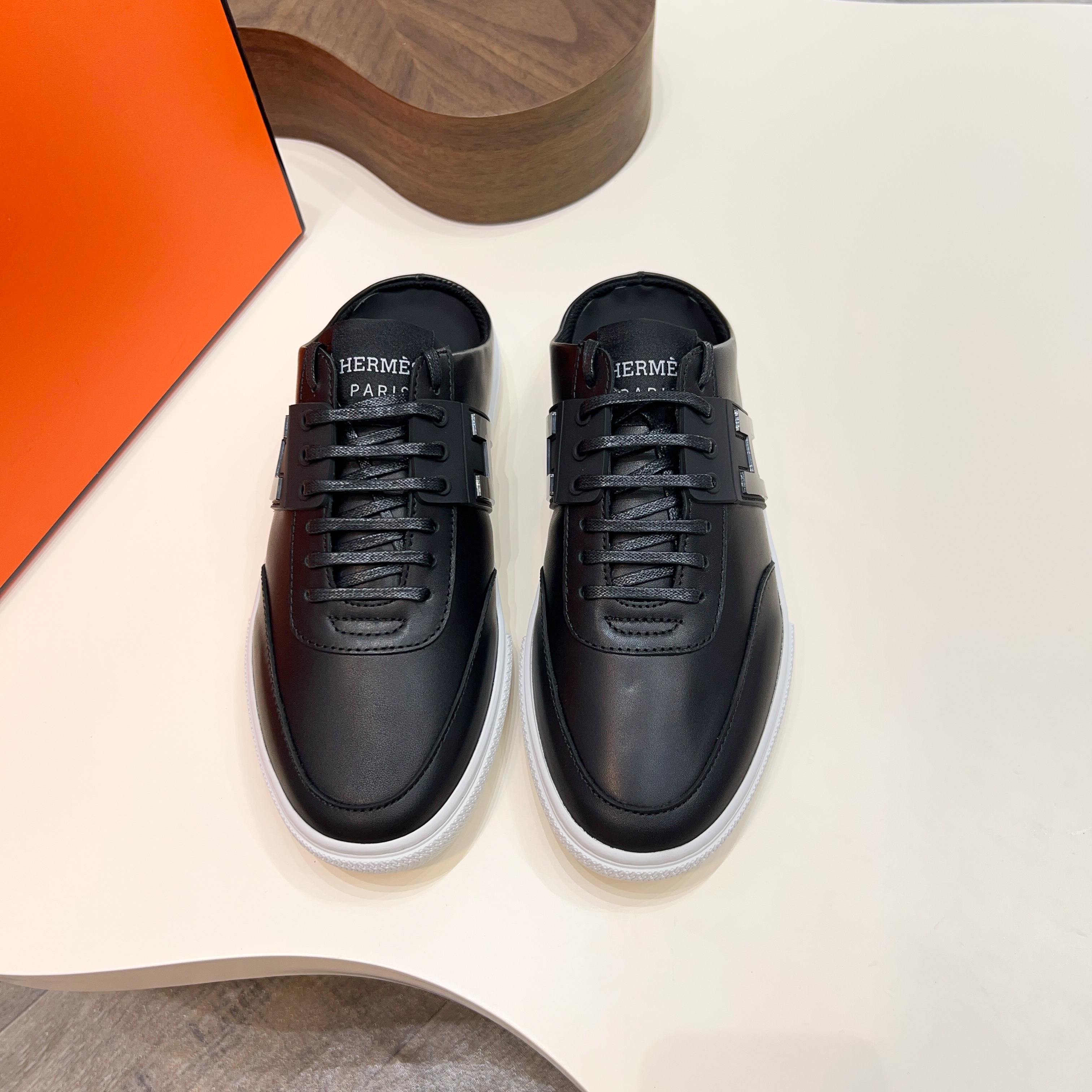 HM Men's Keep Mule Black Calfskin 651999