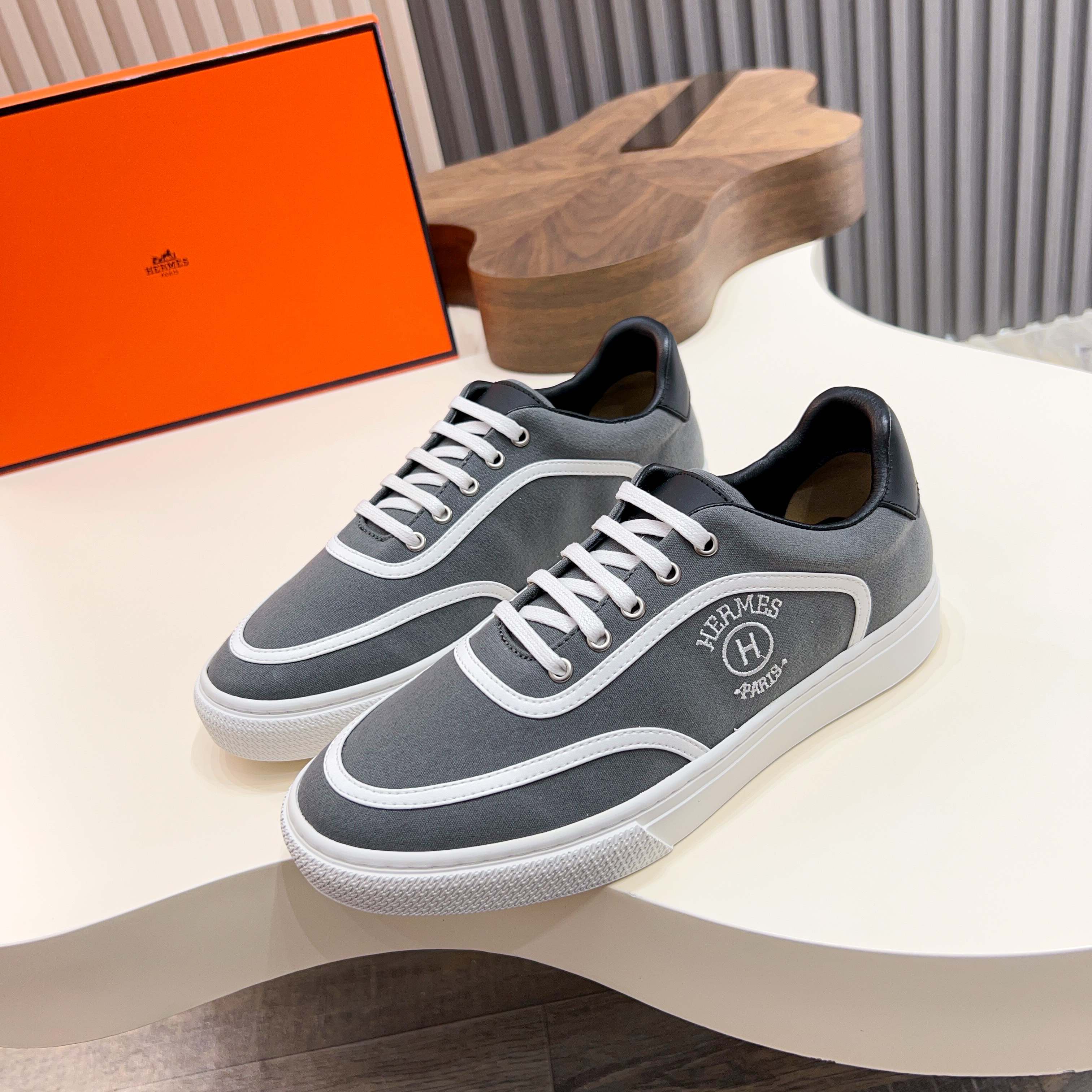 HM Men's Get Sneaker Grey Cowhide Canvas 723509