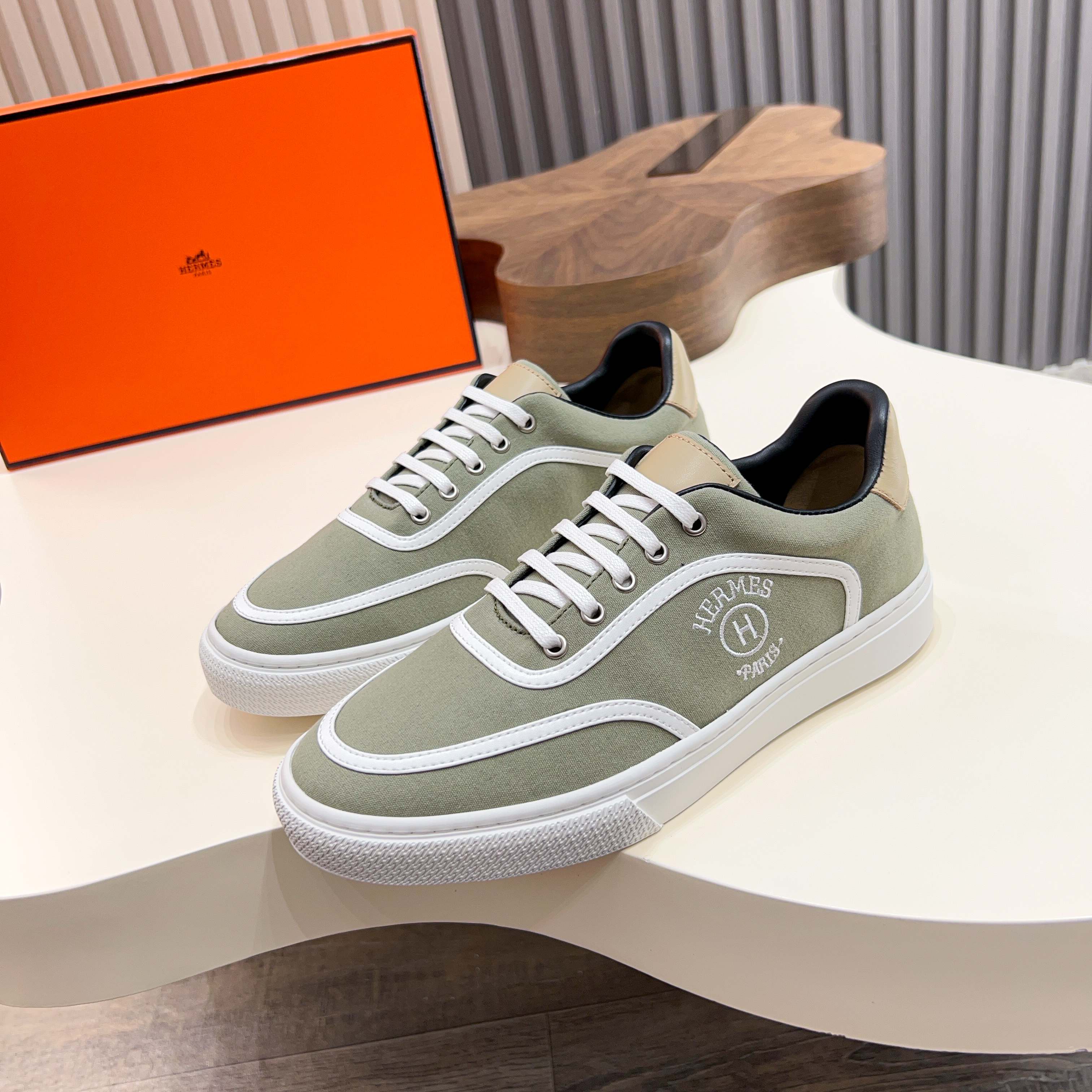 HM Men's Get Sneaker Light Green Cowhide Canvas 723511