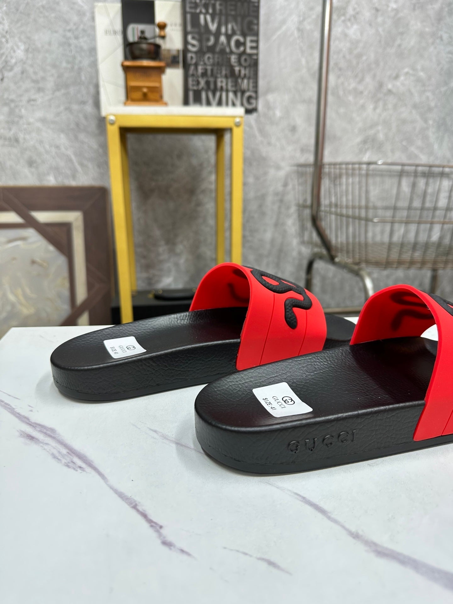 GG Men's Snake Embossed Slide Red Rubber 540114