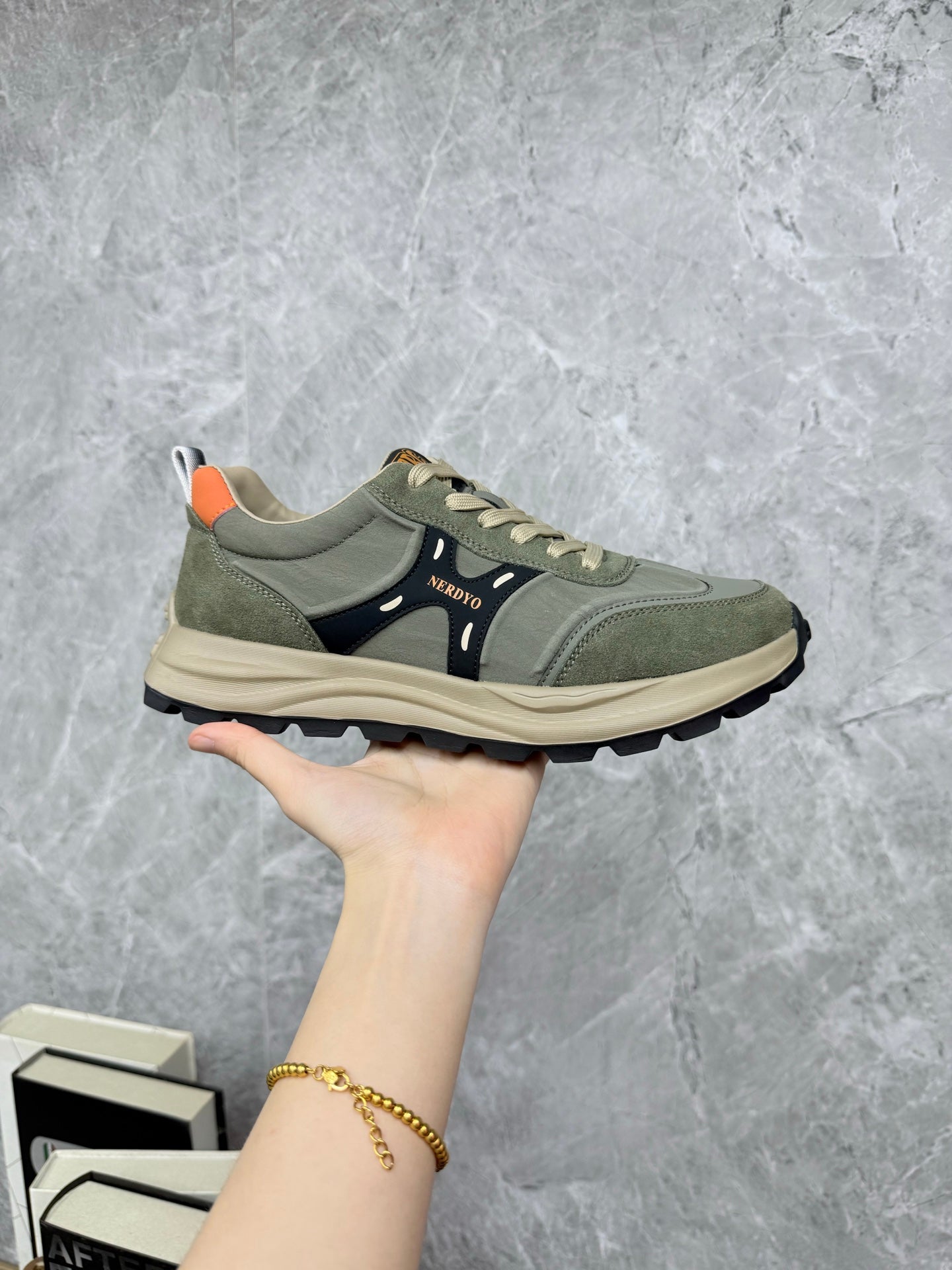 HM Men's Sneaker Moss Green Suede 602095