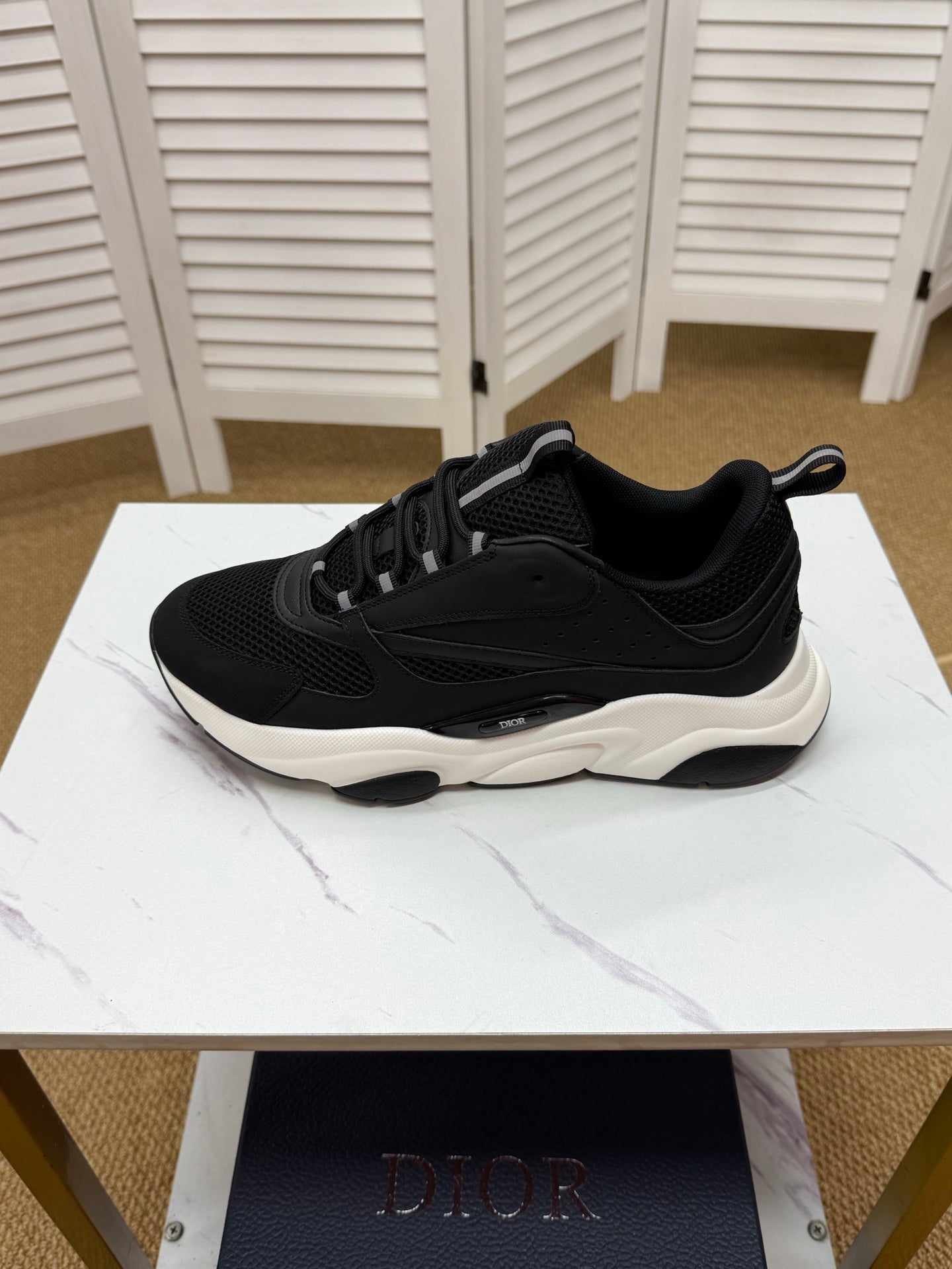 CD B22 Sneaker Black Mesh Calfskin 648068