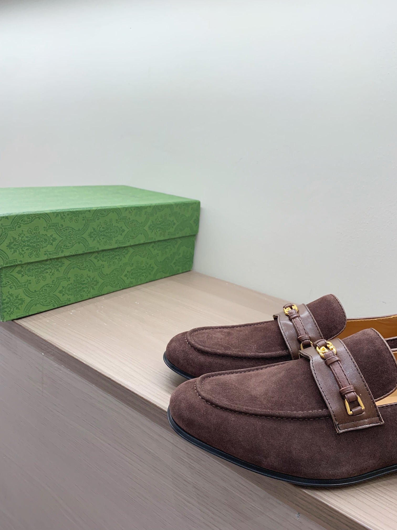 GG Men's Interlocking GG Loafer Dark Brown Suede 542500