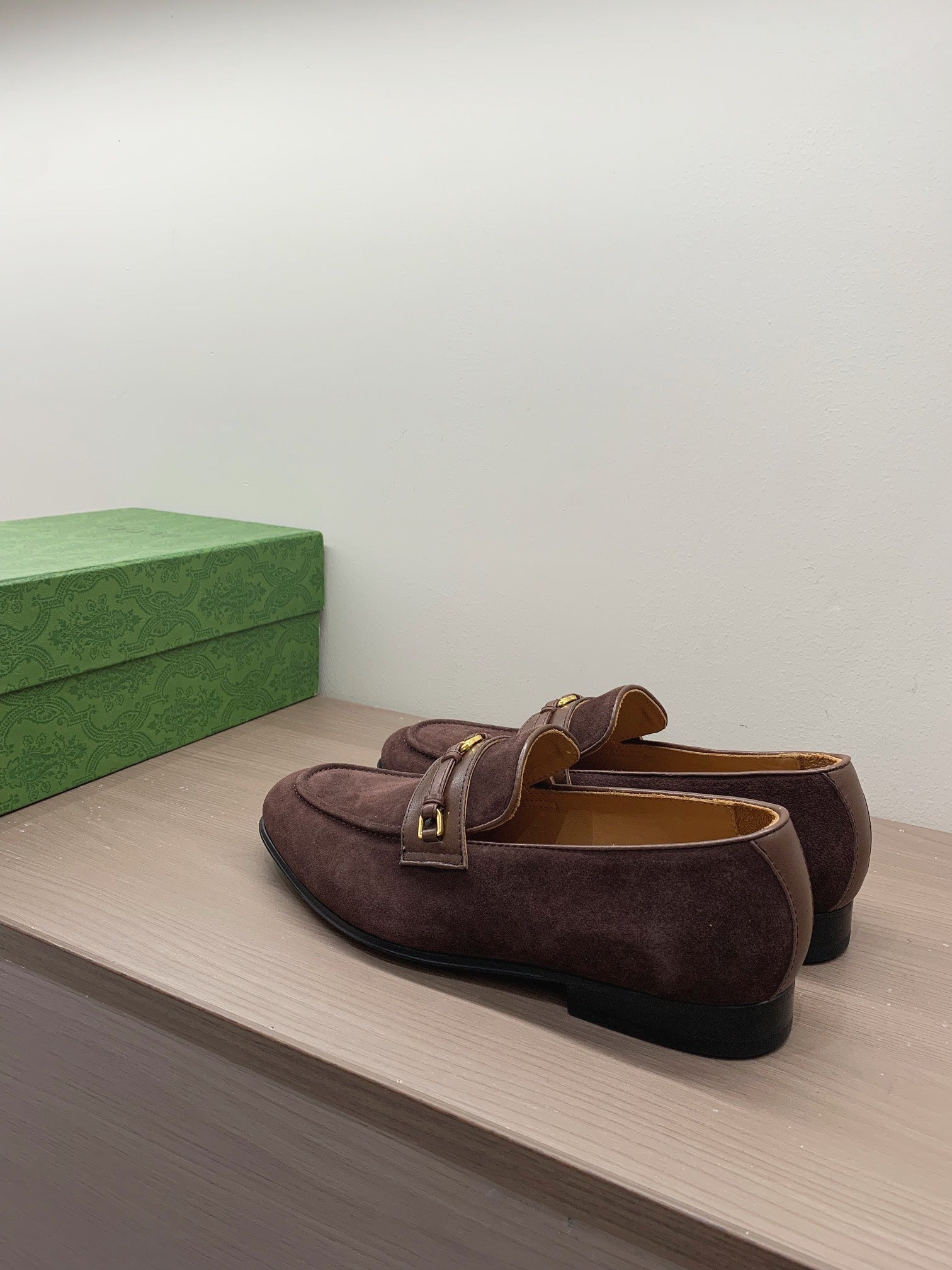 GG Men's Interlocking GG Loafer Dark Brown Suede 542500