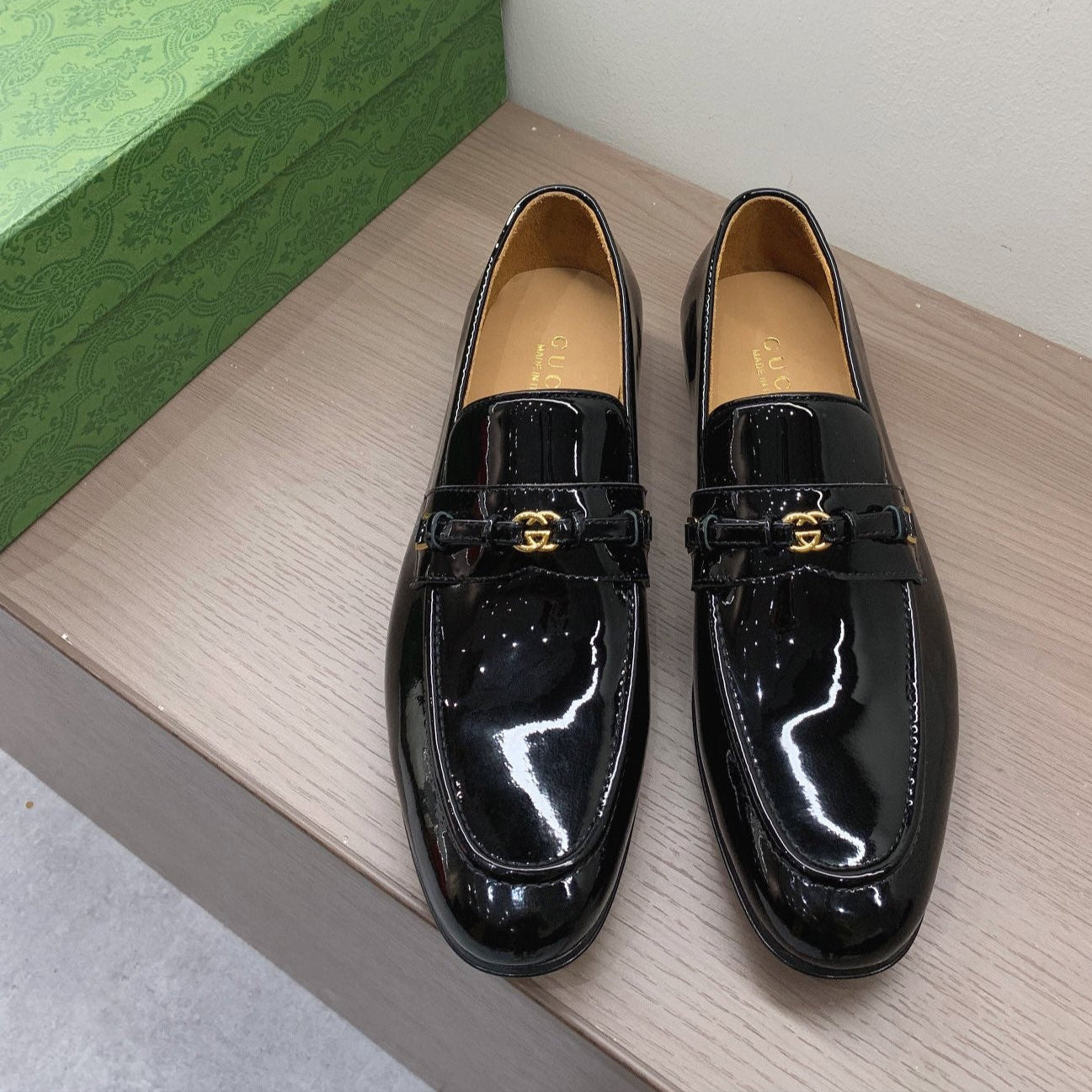 GG Men's Interlocking GG Loafer Black Patent Leather 542502