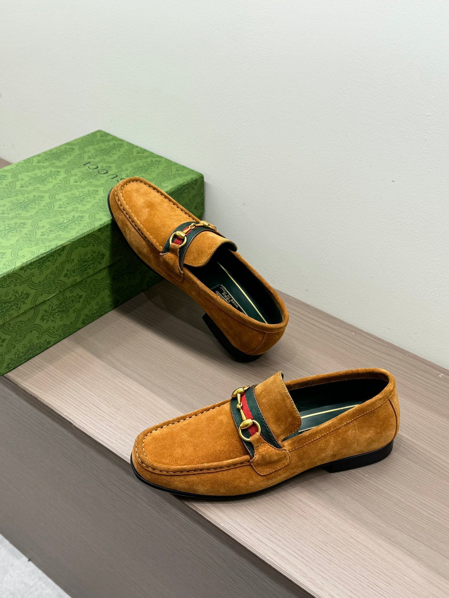 GG Men's Horsebit Loafer Brown Suede 542460