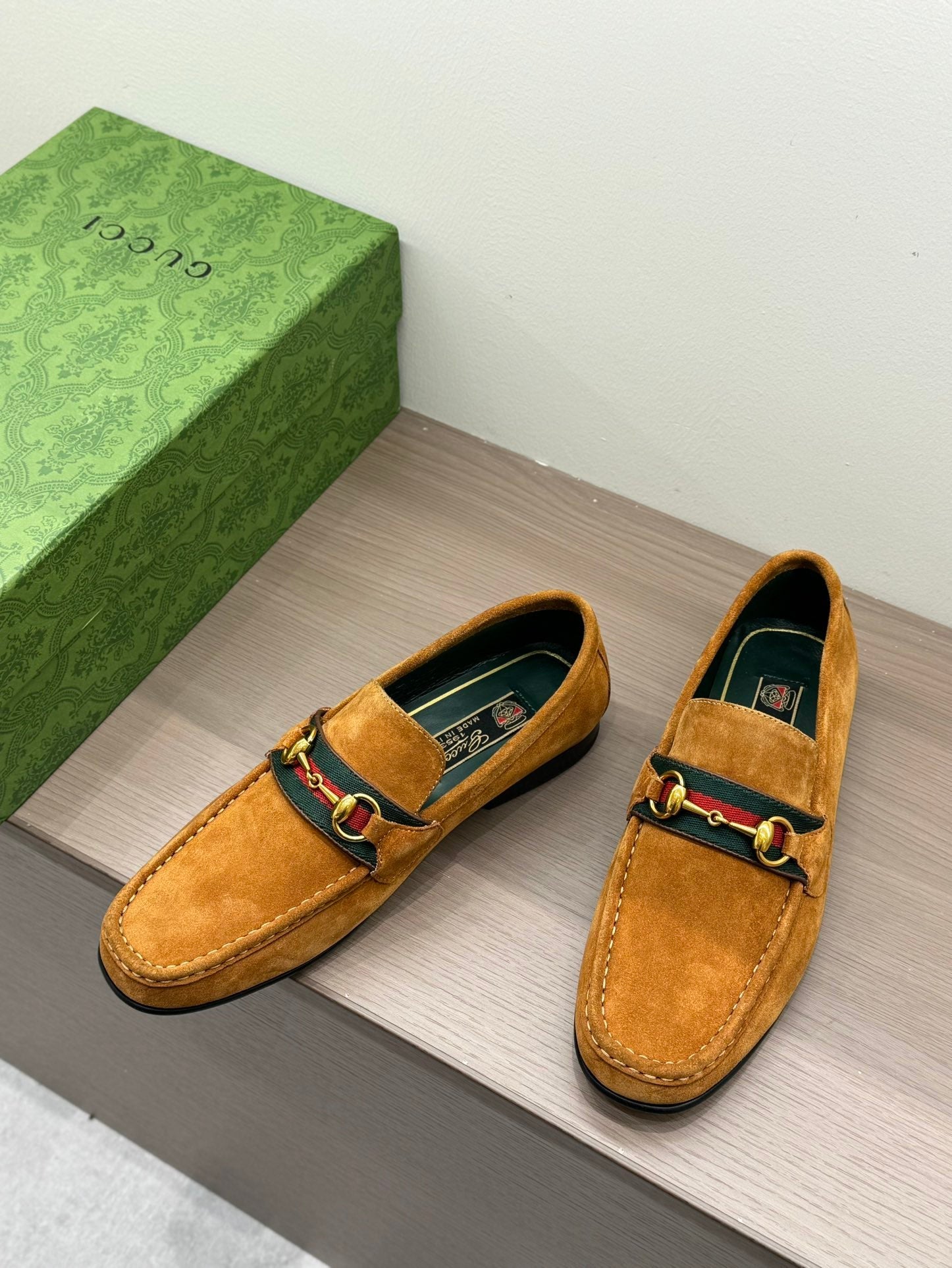 GG Men's Horsebit Loafer Brown Suede 542460