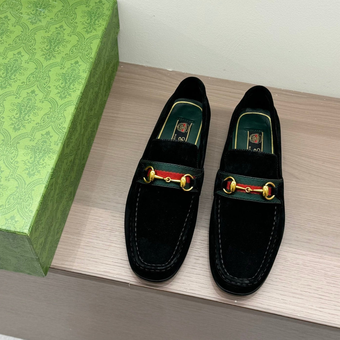 GG Men's Horsebit Loafer Black Suede 542461