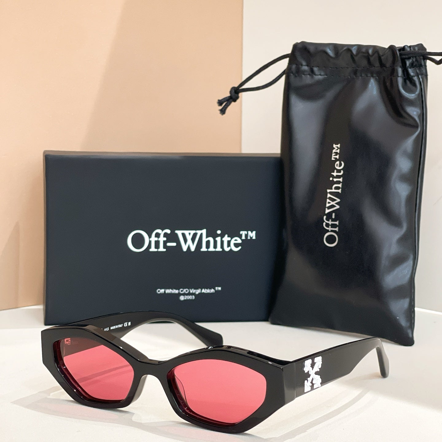 Off-white Sunglasses 666683