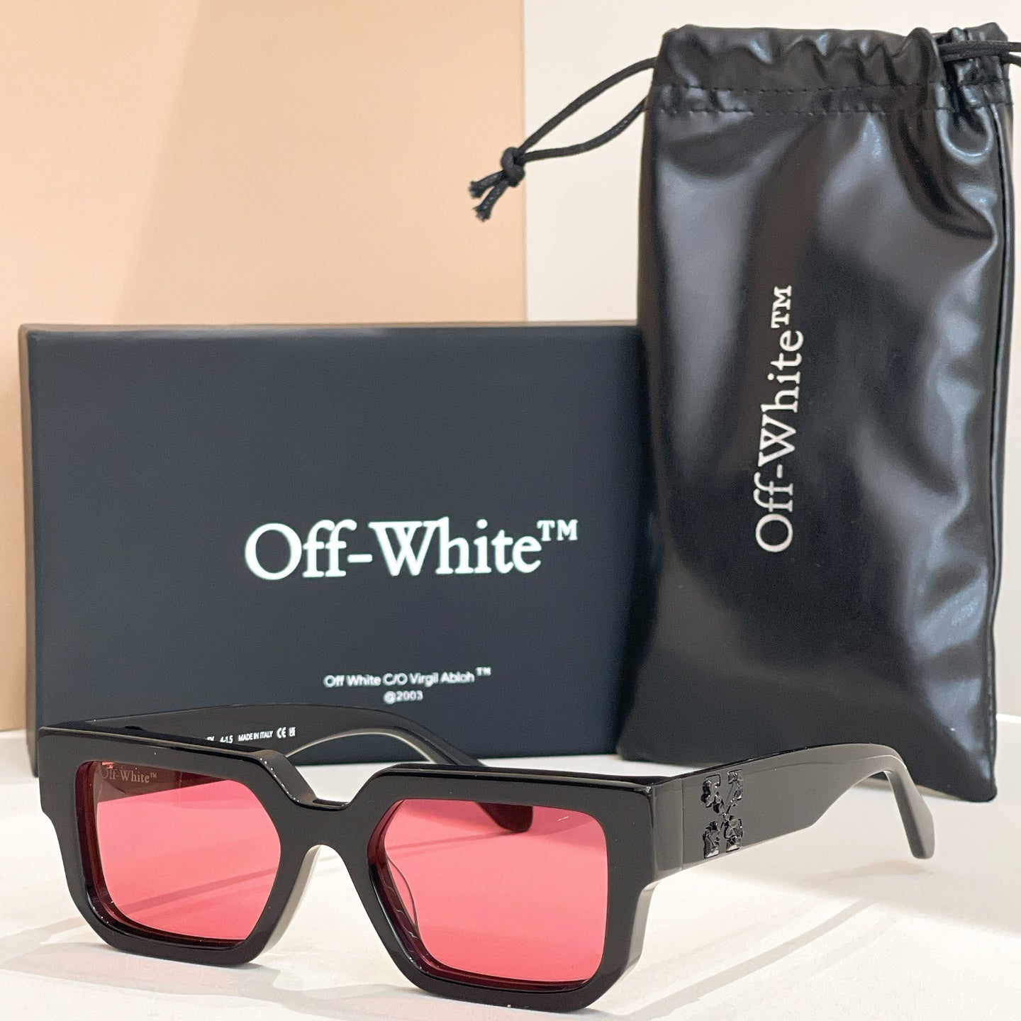 Off-white Sunglasses 666687