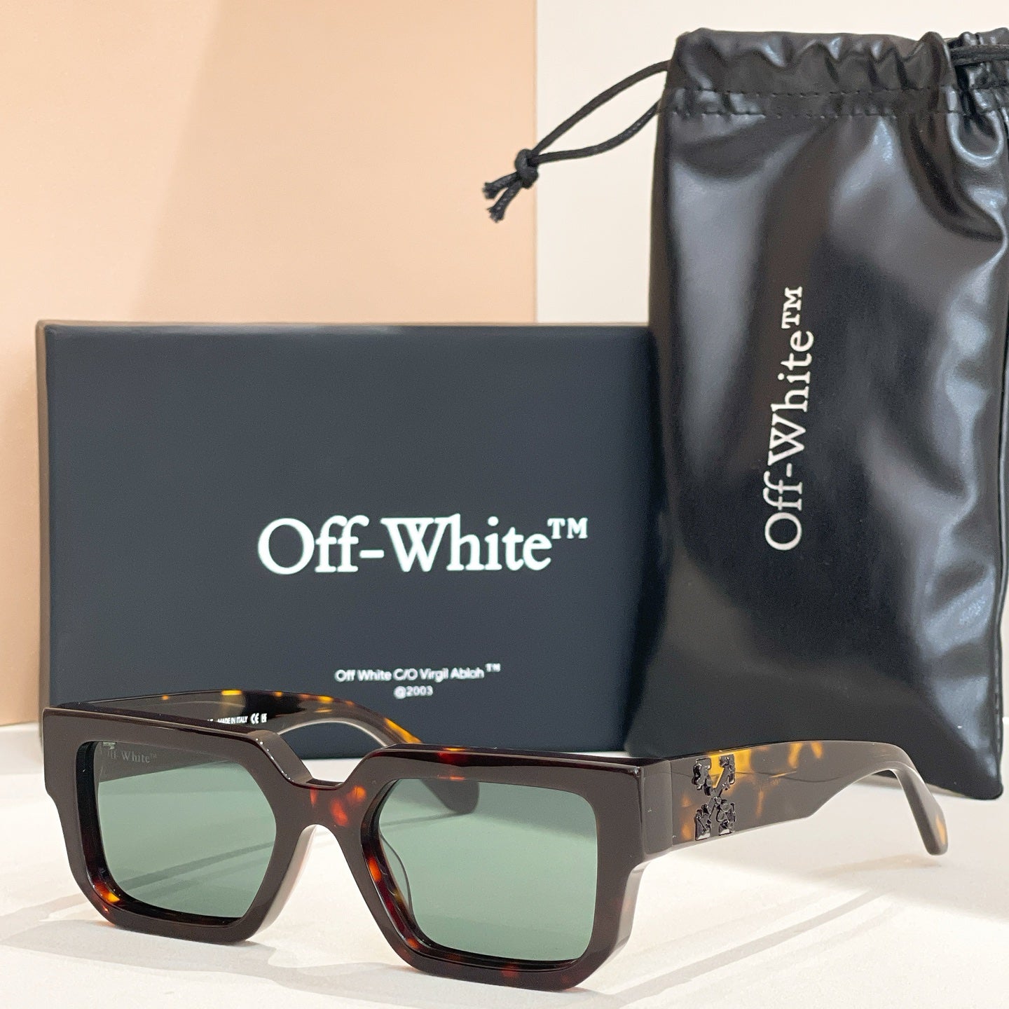 Off-white Sunglasses 666687