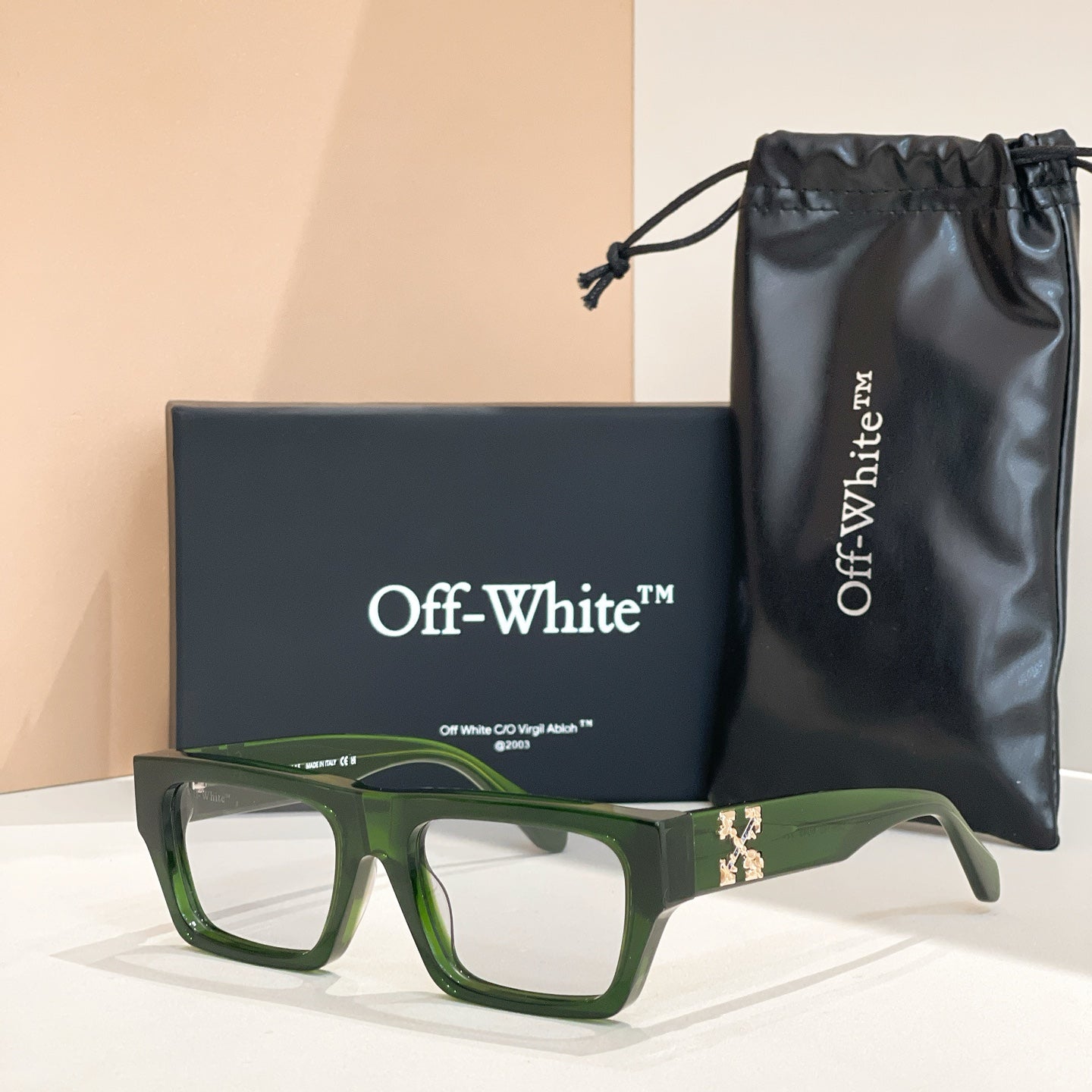 Off-white Sunglasses 666690