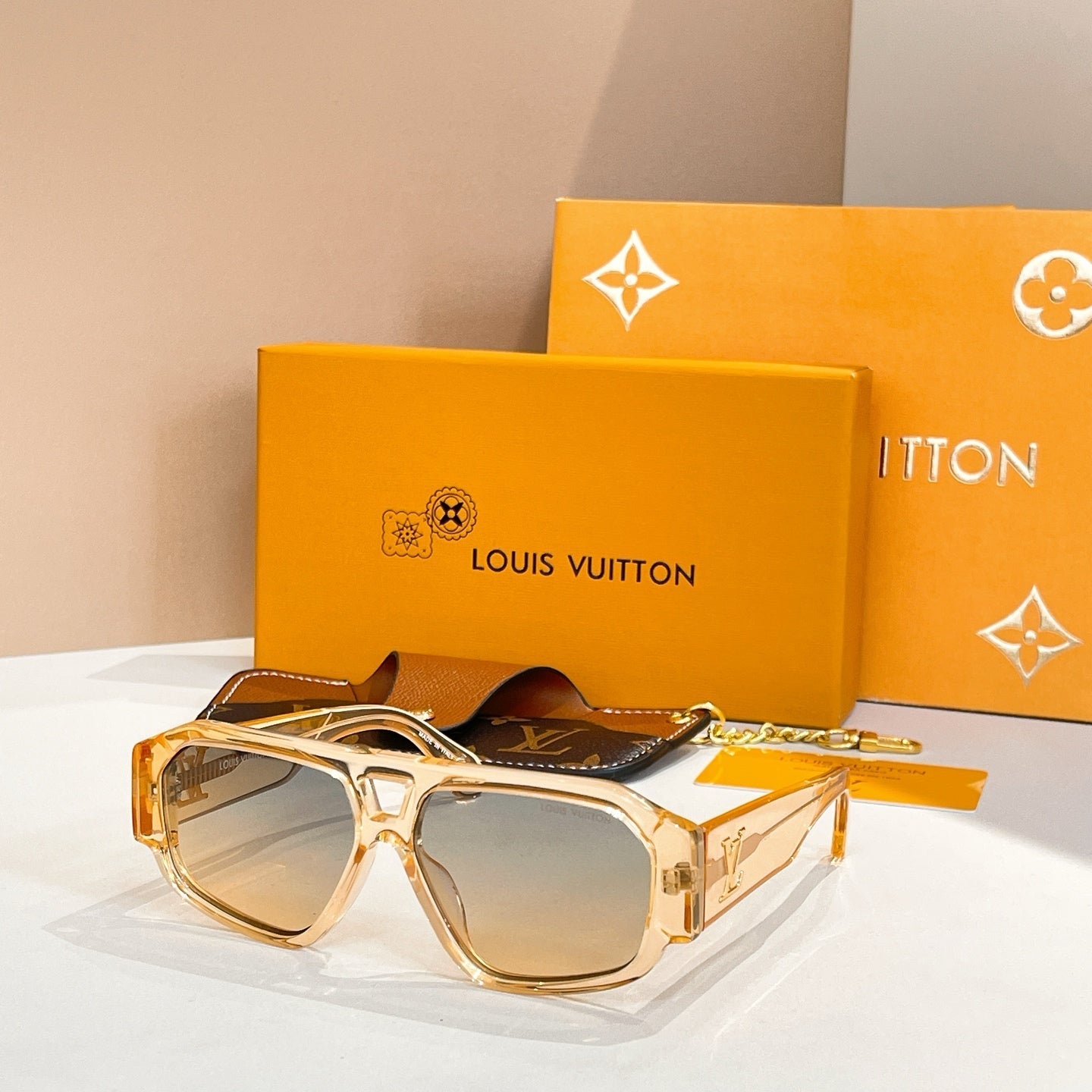Louis Vuitton Sunglasses 673221