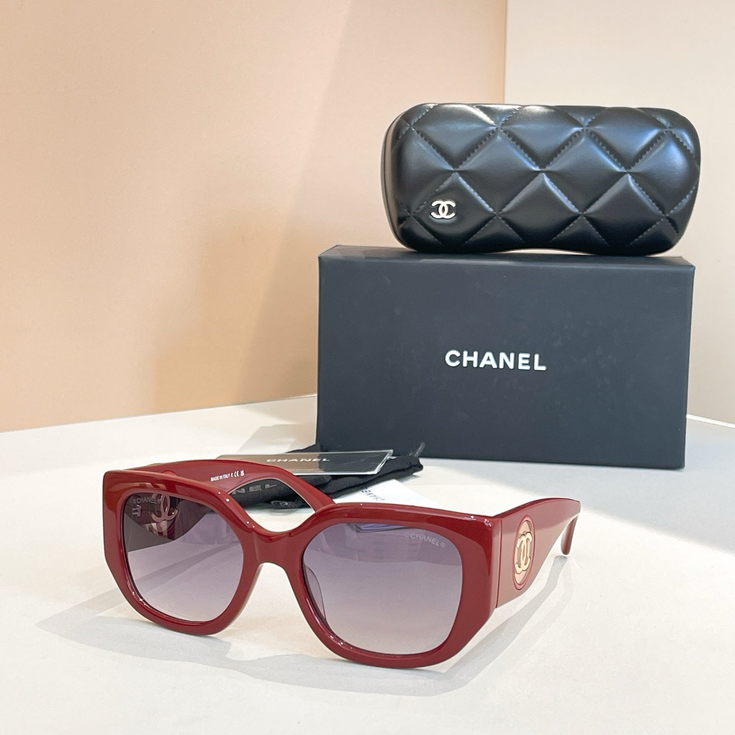 Chanel Sunglasses 676297
