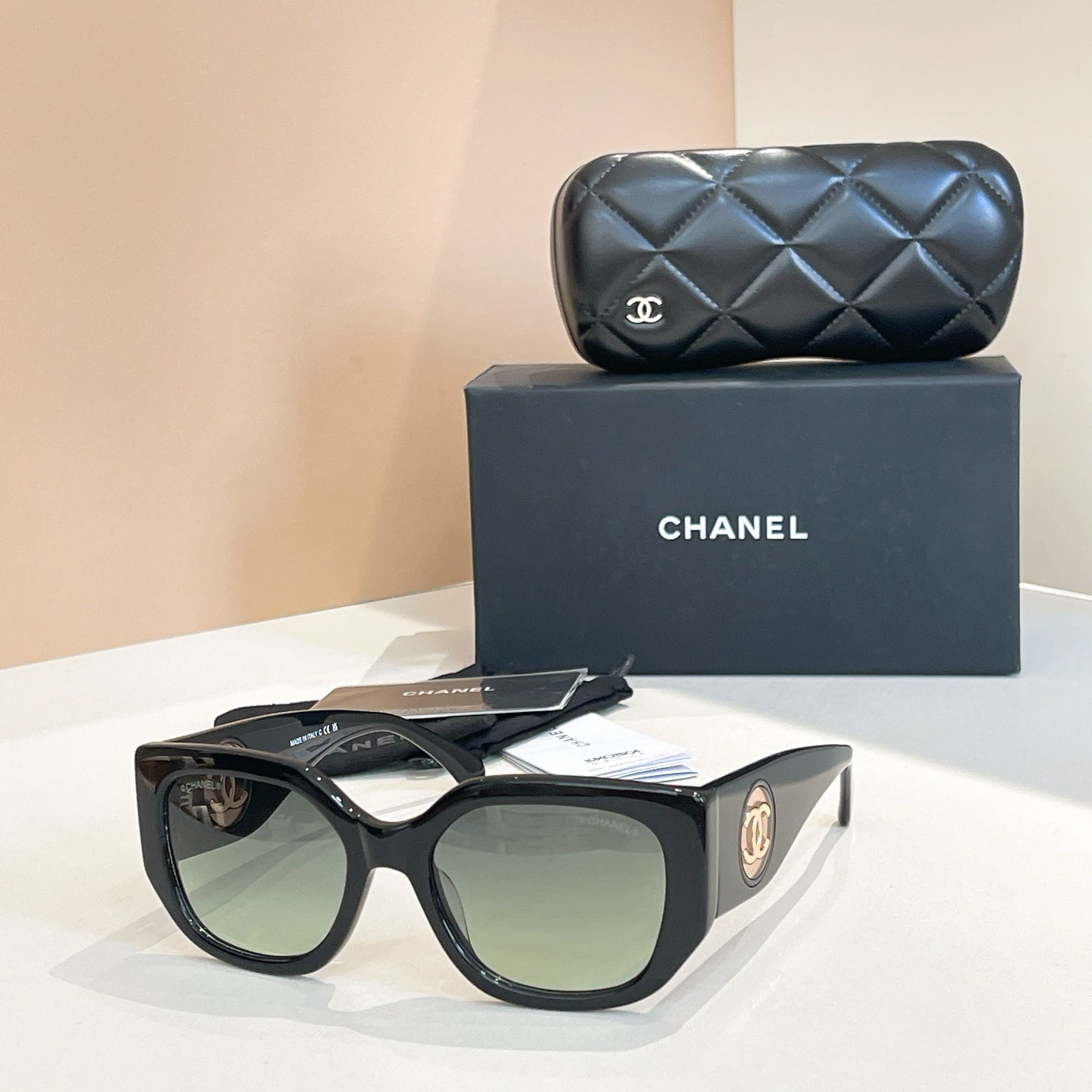 Chanel Sunglasses 676297