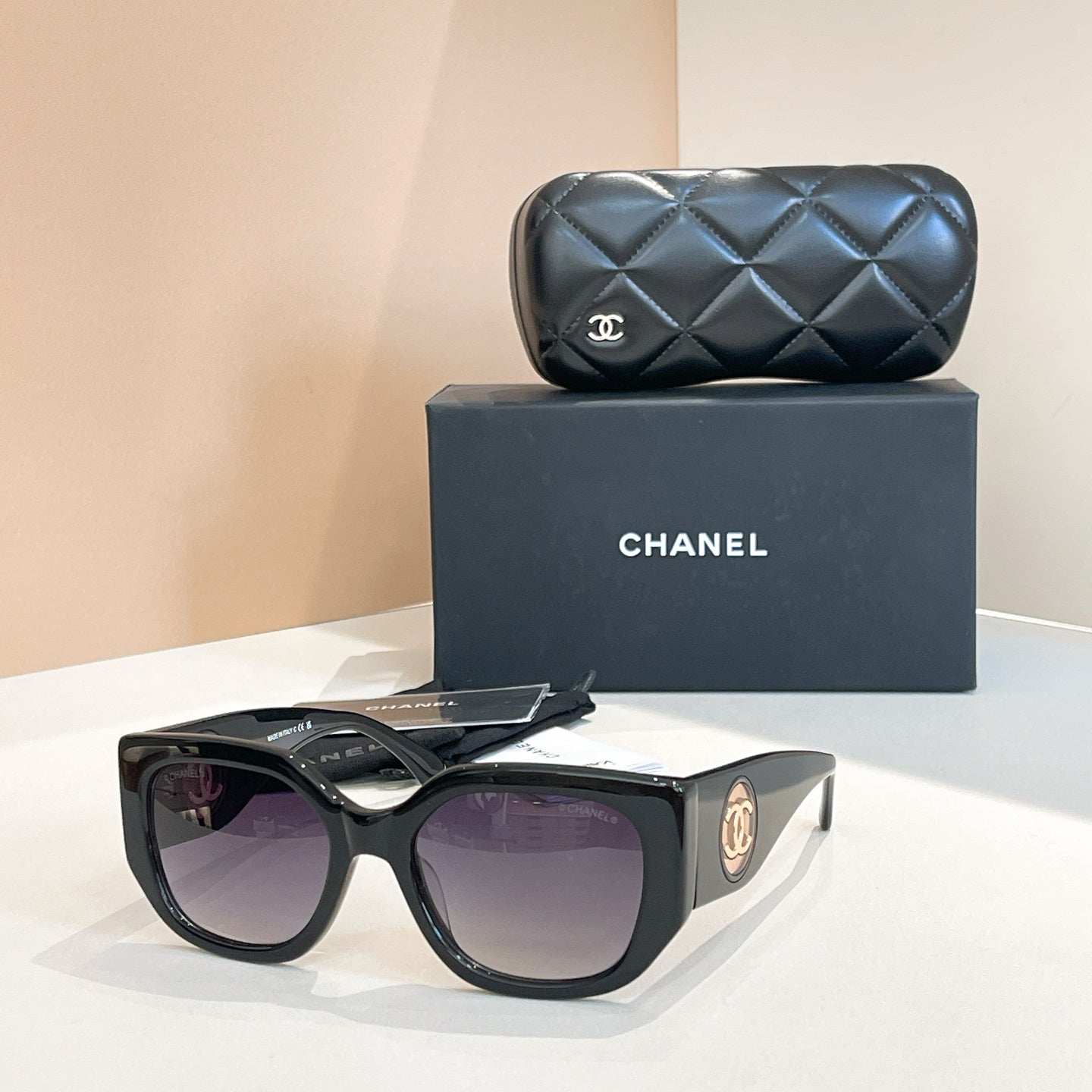 Chanel Sunglasses 676297