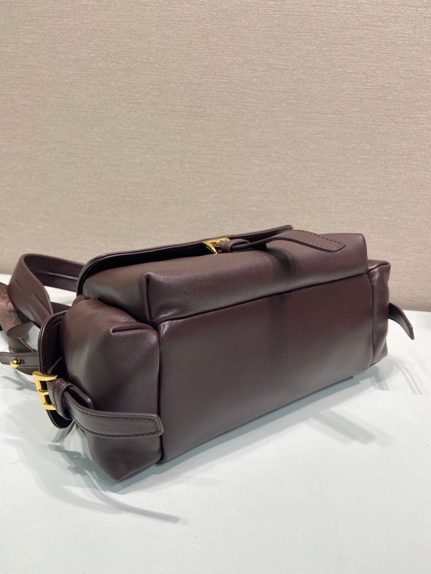 PRA Shoulder Bag Dark Brown Sheepskin 341138