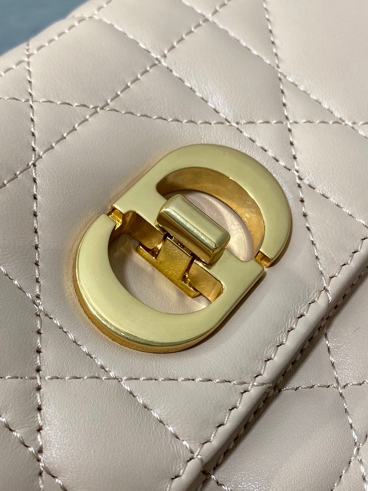 CD Miss Caro 17 Bag Desert Taupe Calfskin 226498