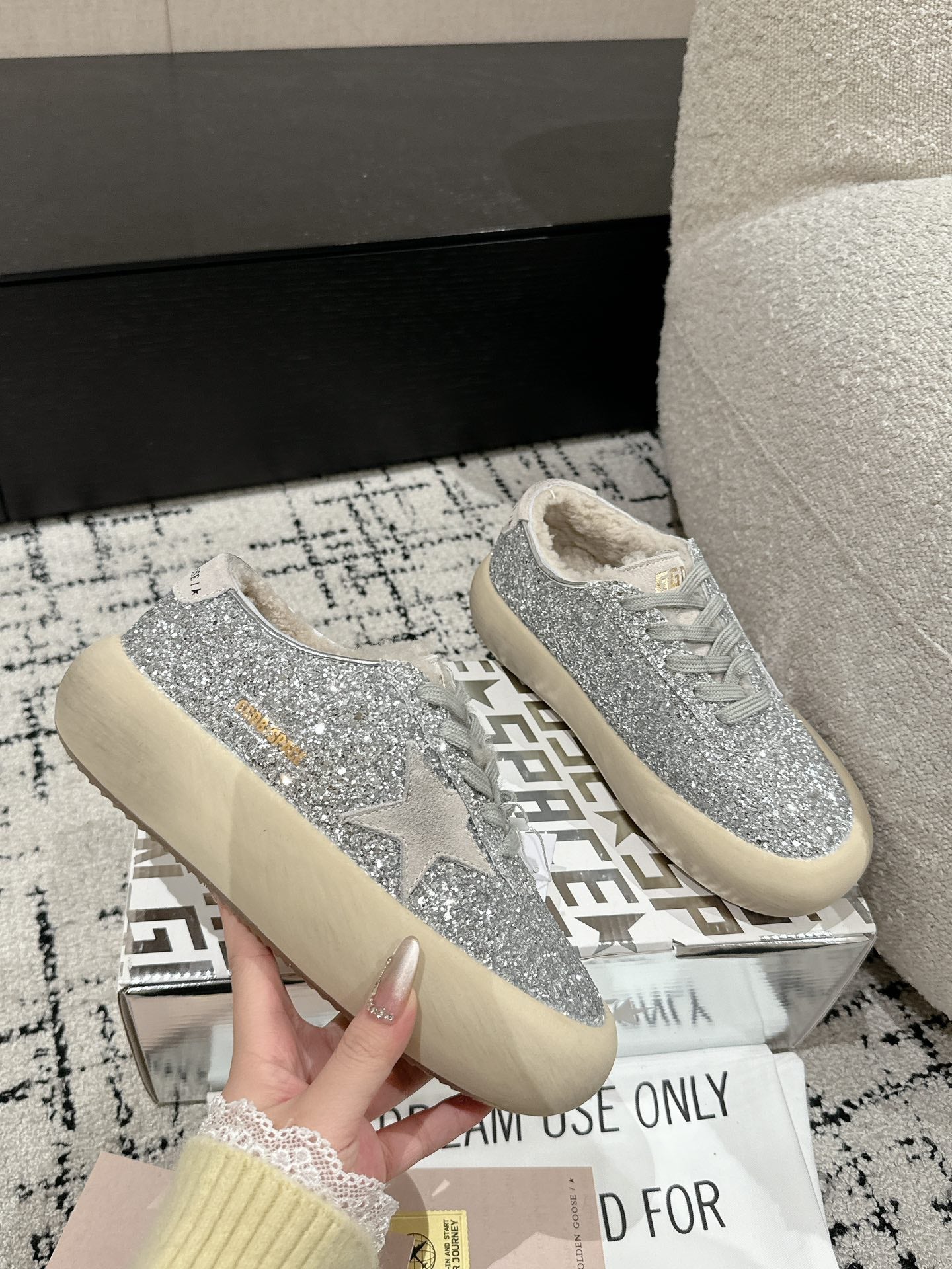 Golden Goose 2025 Space-Star Sabot Sneaker Silver Beige Glitter Wool 141174