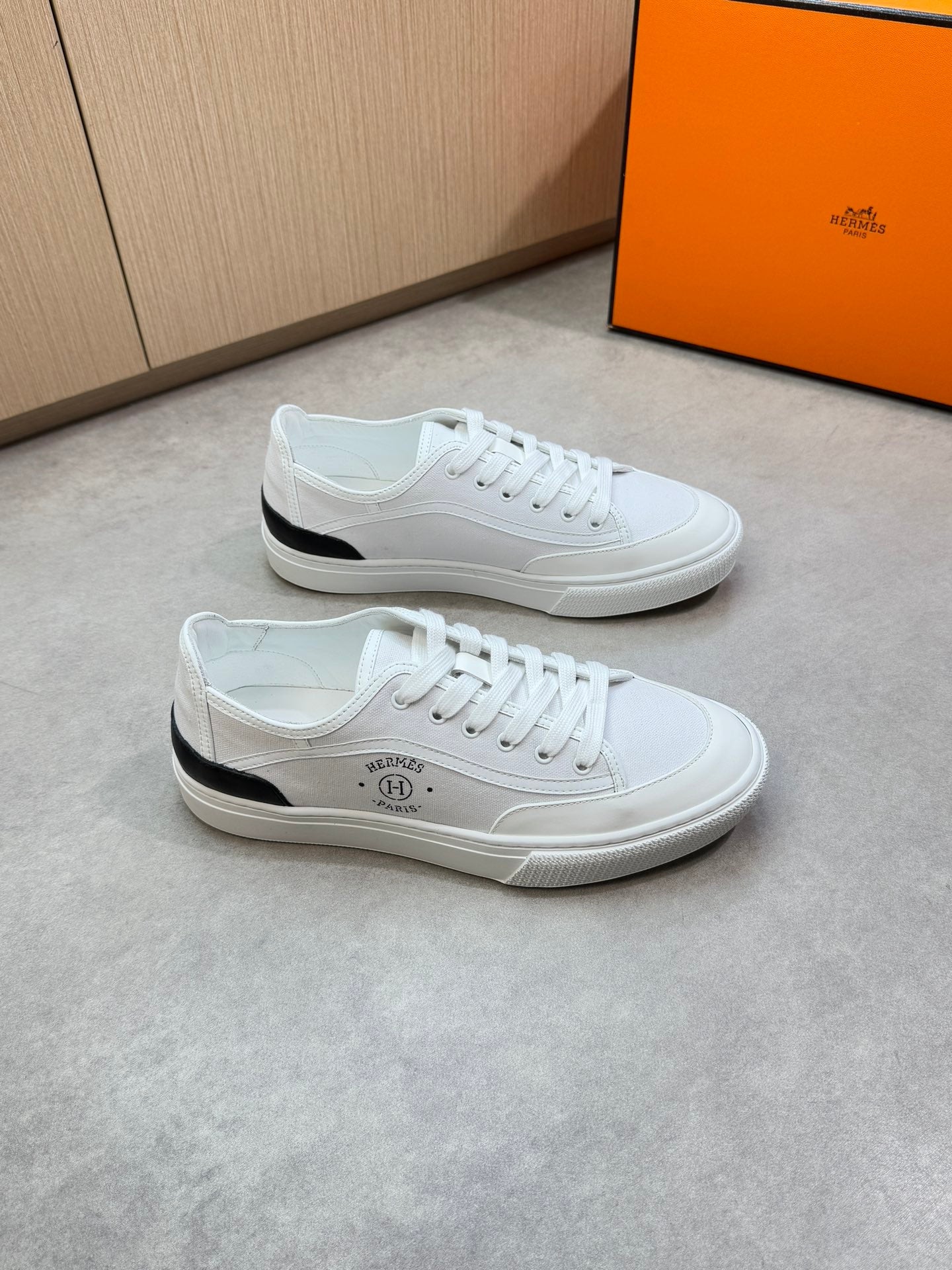 HM Men's Get Sneaker White Denim Calfskin 696209