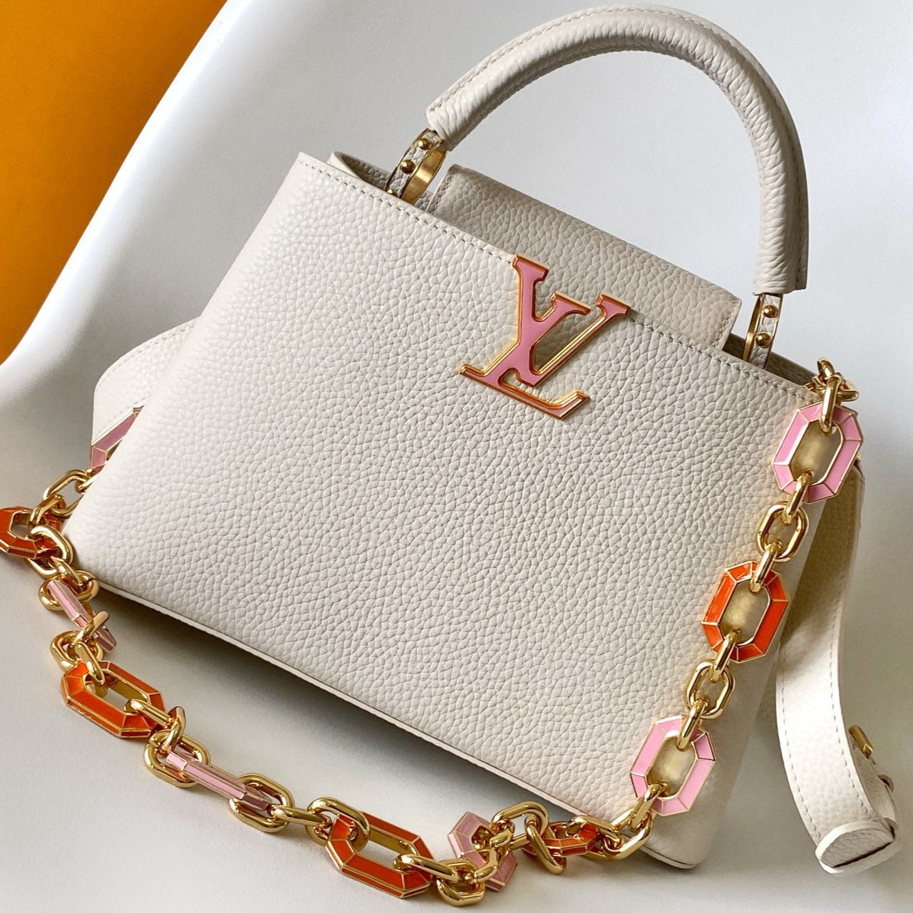 Capucines BB 21cm Bag White Cowhide 251662