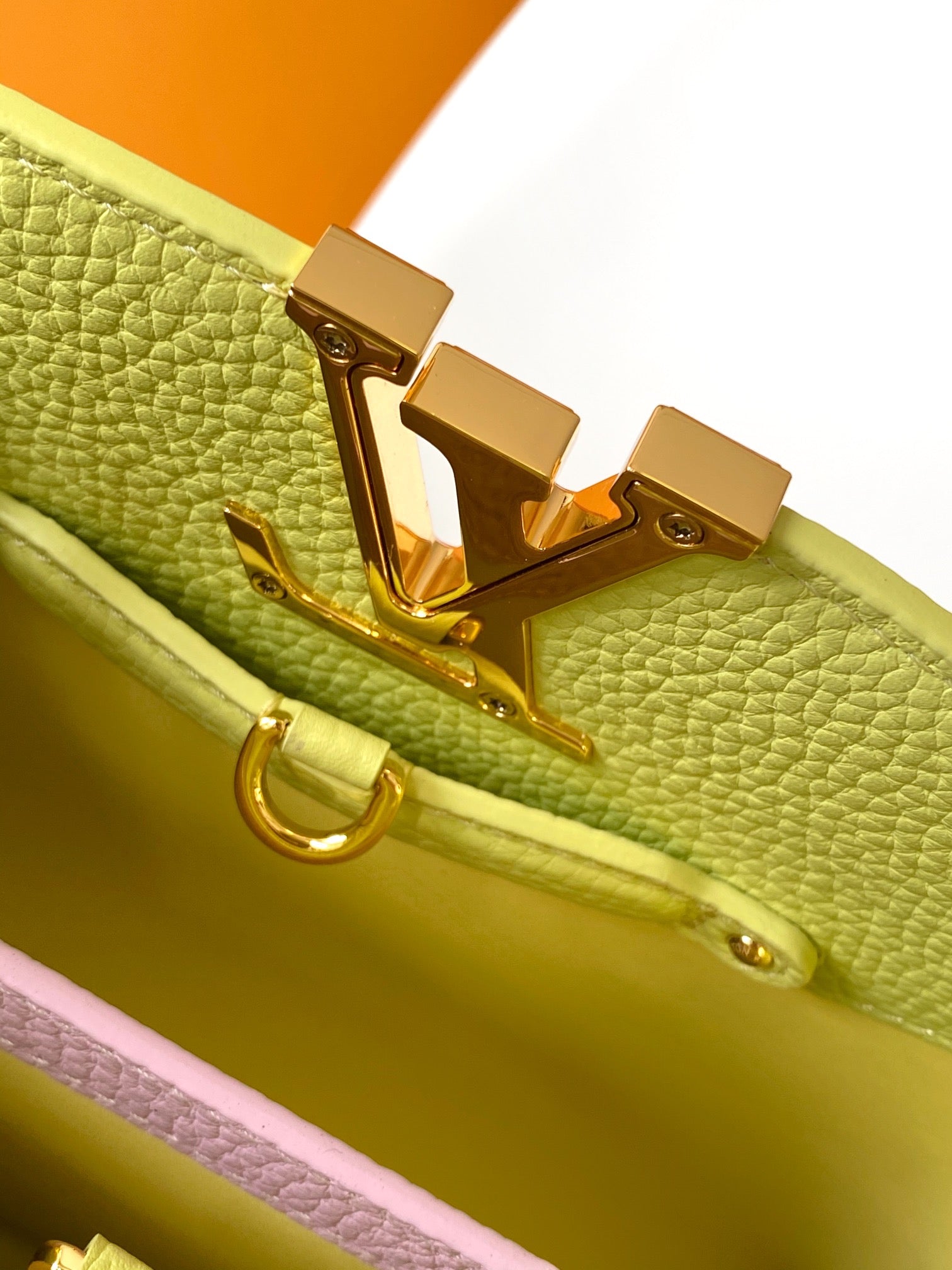 Capucines BB 21cm Bag Yellow Cowhide 251671