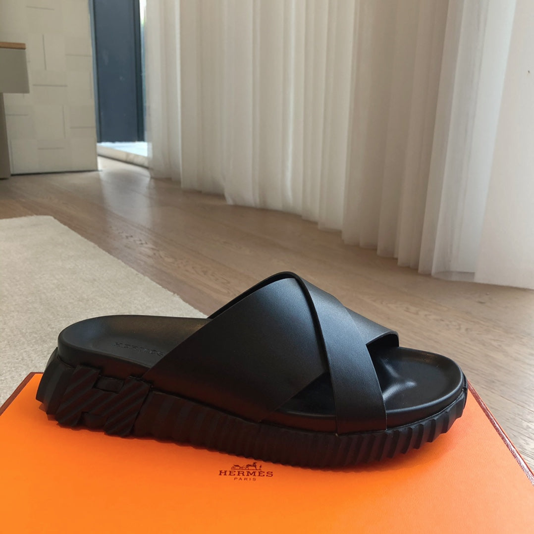 HM INFRA SANDAL BLACK CALFSKIN