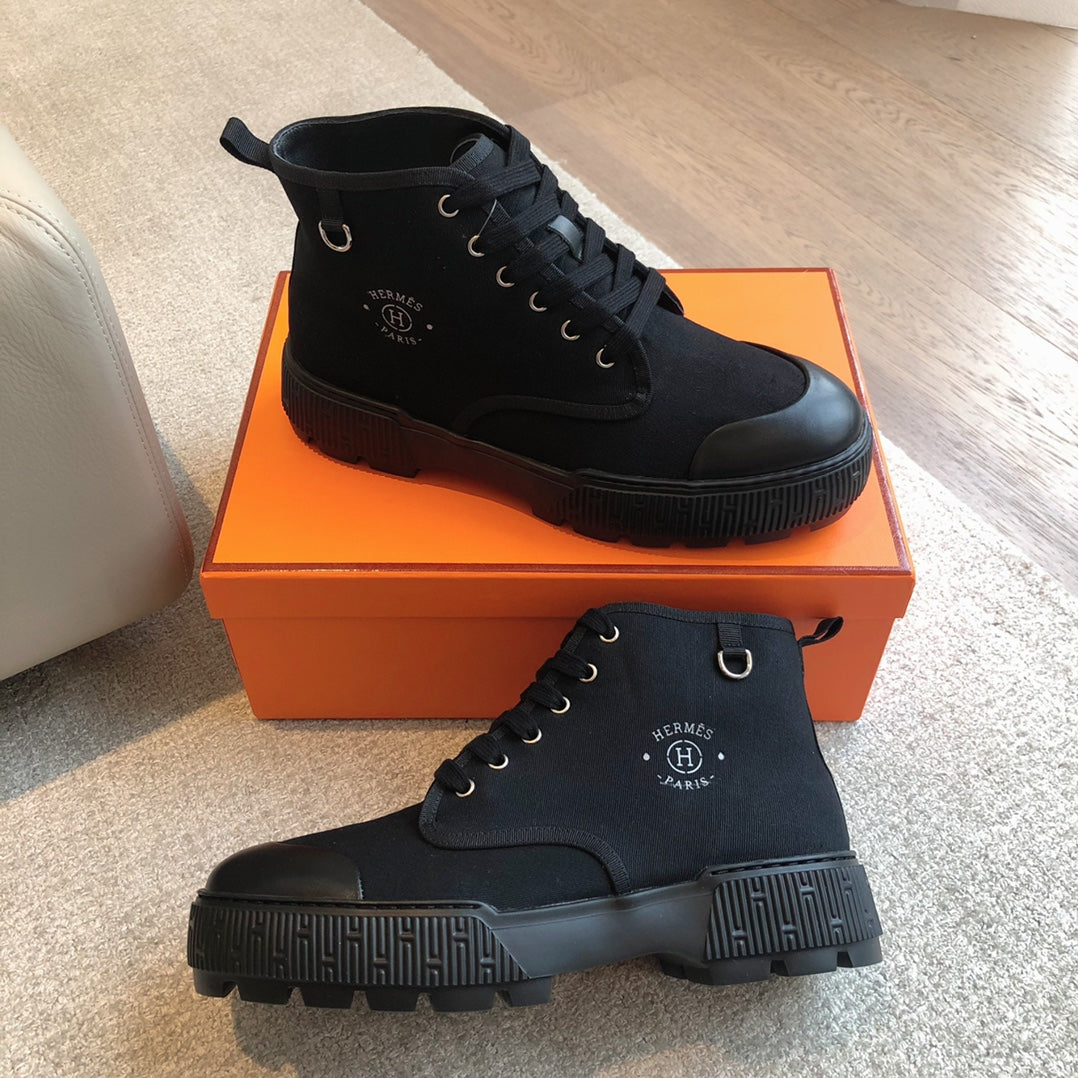 HM ITINERAIRE ANKLE BOOT BLACK CANVAS