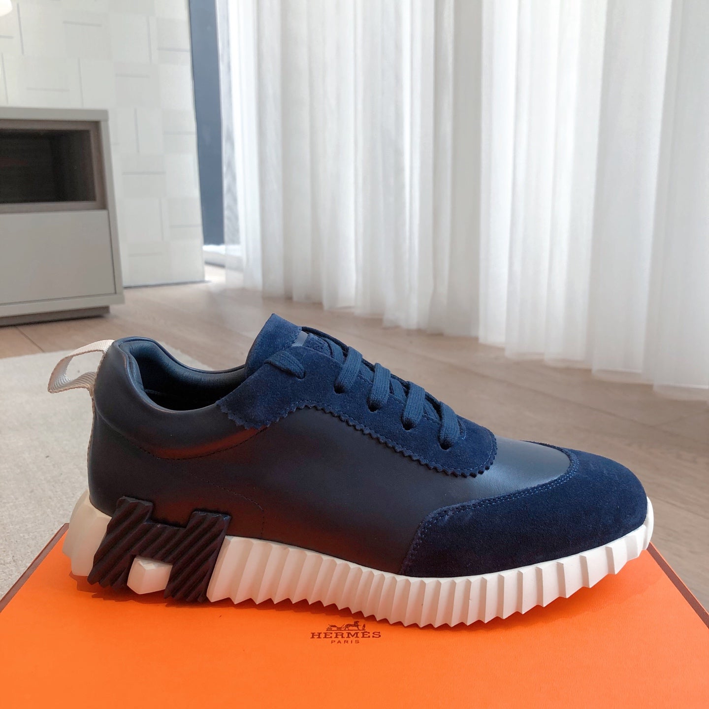 HM Men's 25 Sneaker Navy Blue Cowhide Suede 541322