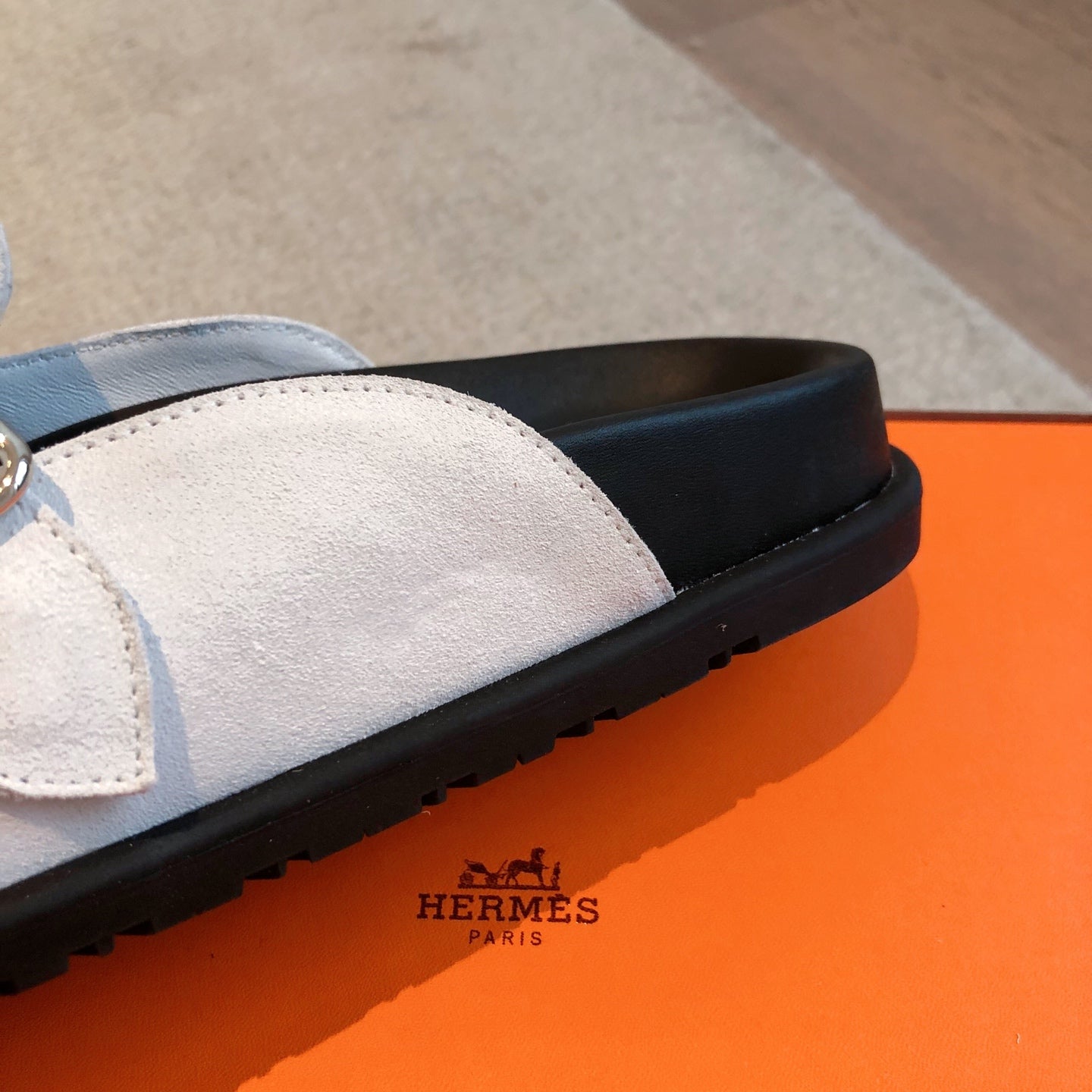 HM Men's 25 Key Mule White Suede 582062