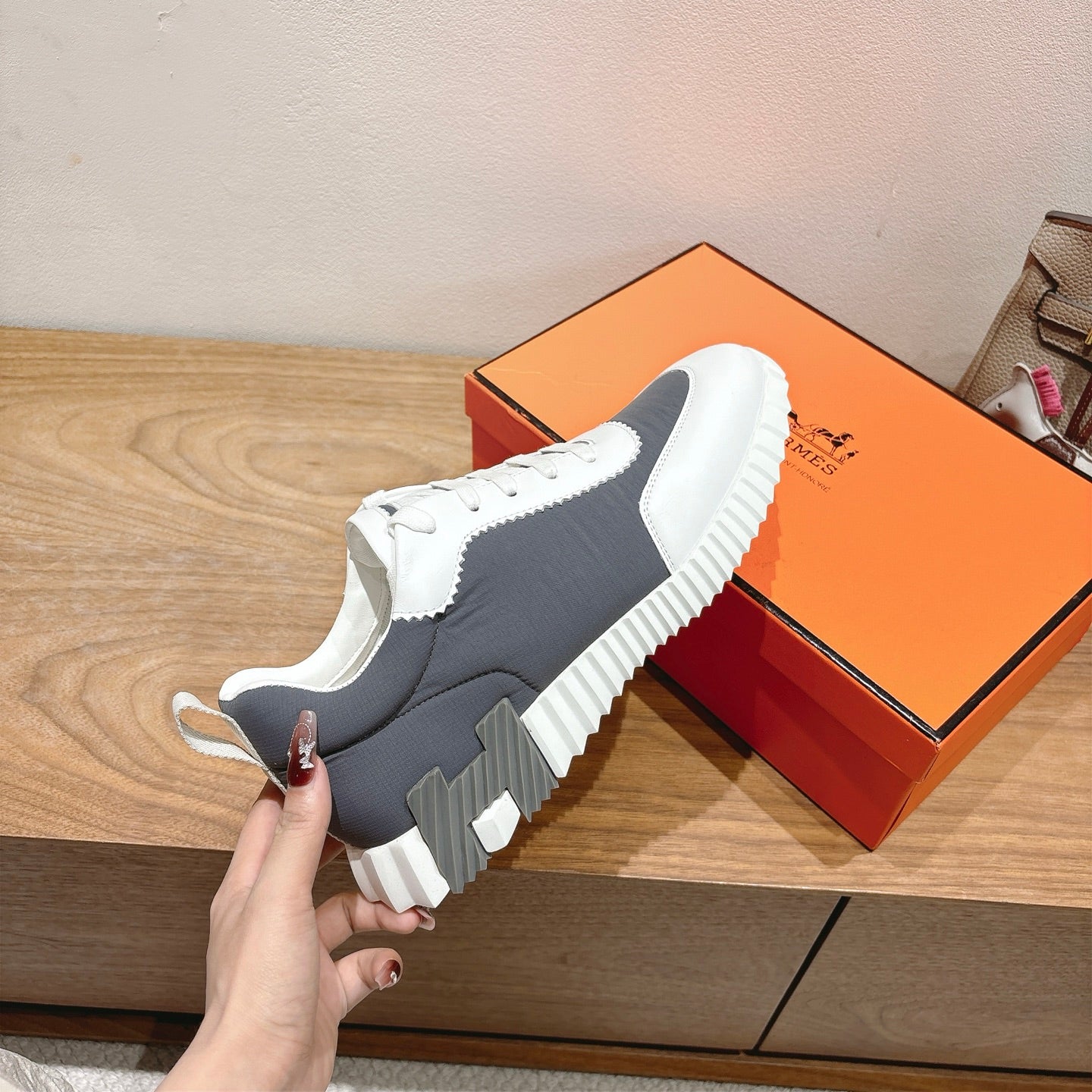 HM 25 Bouncing Sneaker Grey Lamskin 318385