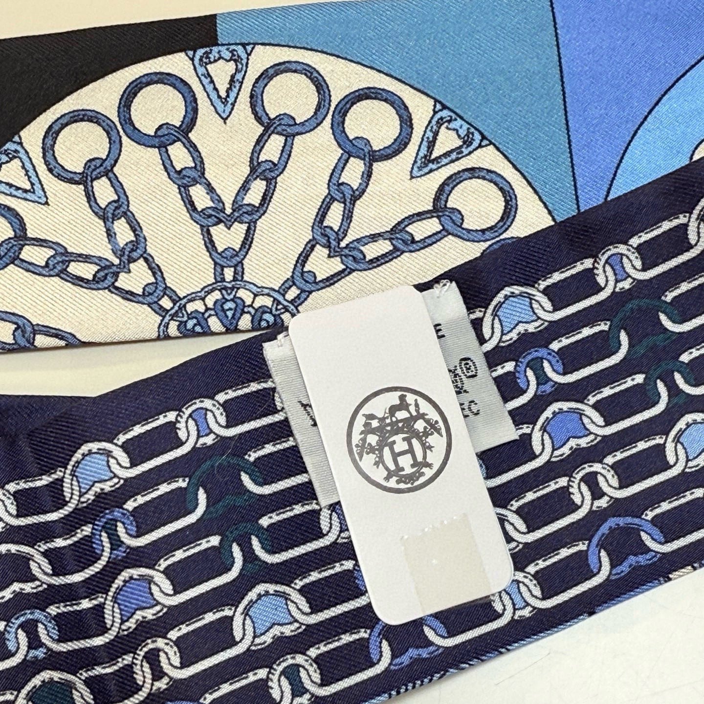 HM Twilly Mini Scarf 86CM Blue Black Mulberry Silk 967454
