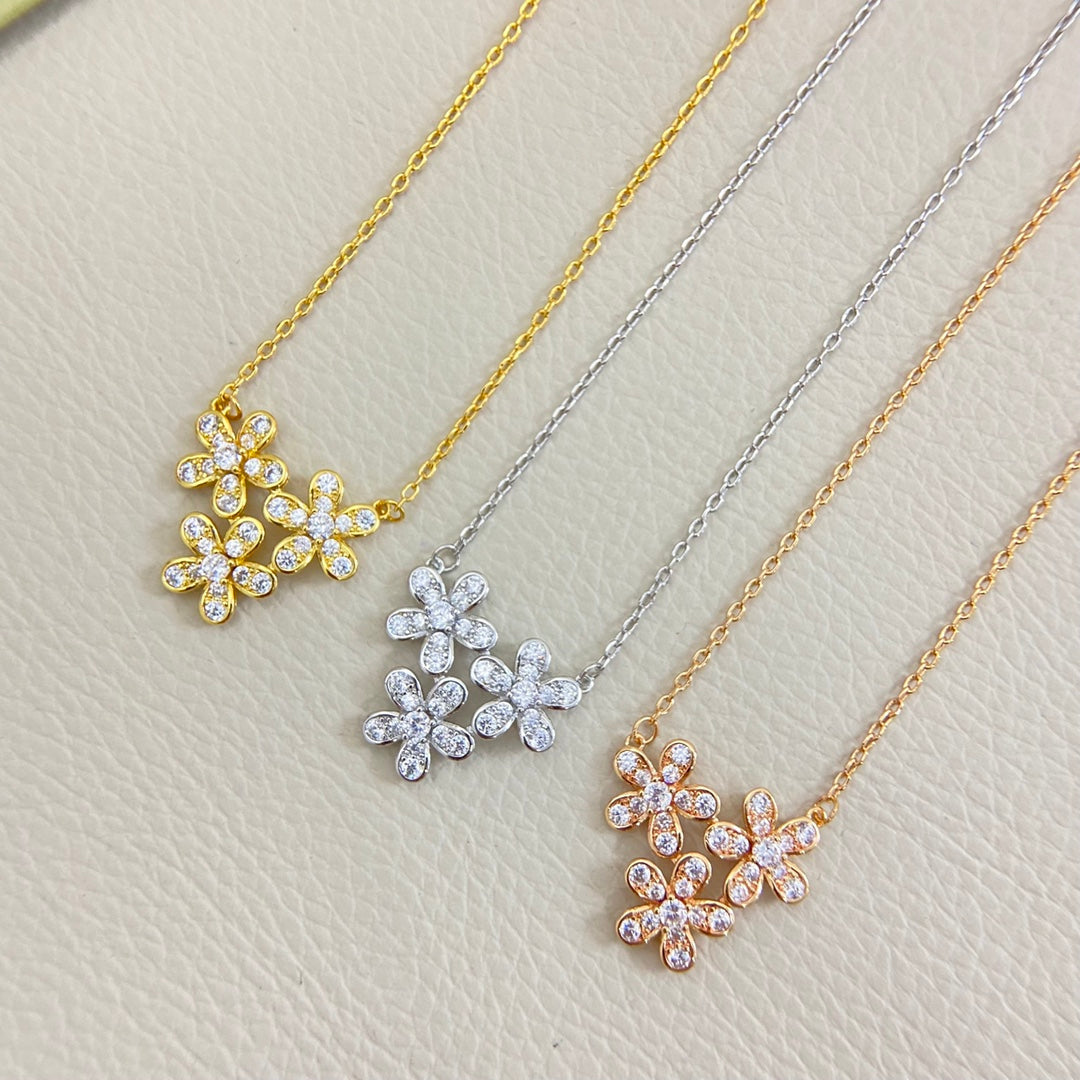 VCA Flower 3 Motifs Diamond Necklace