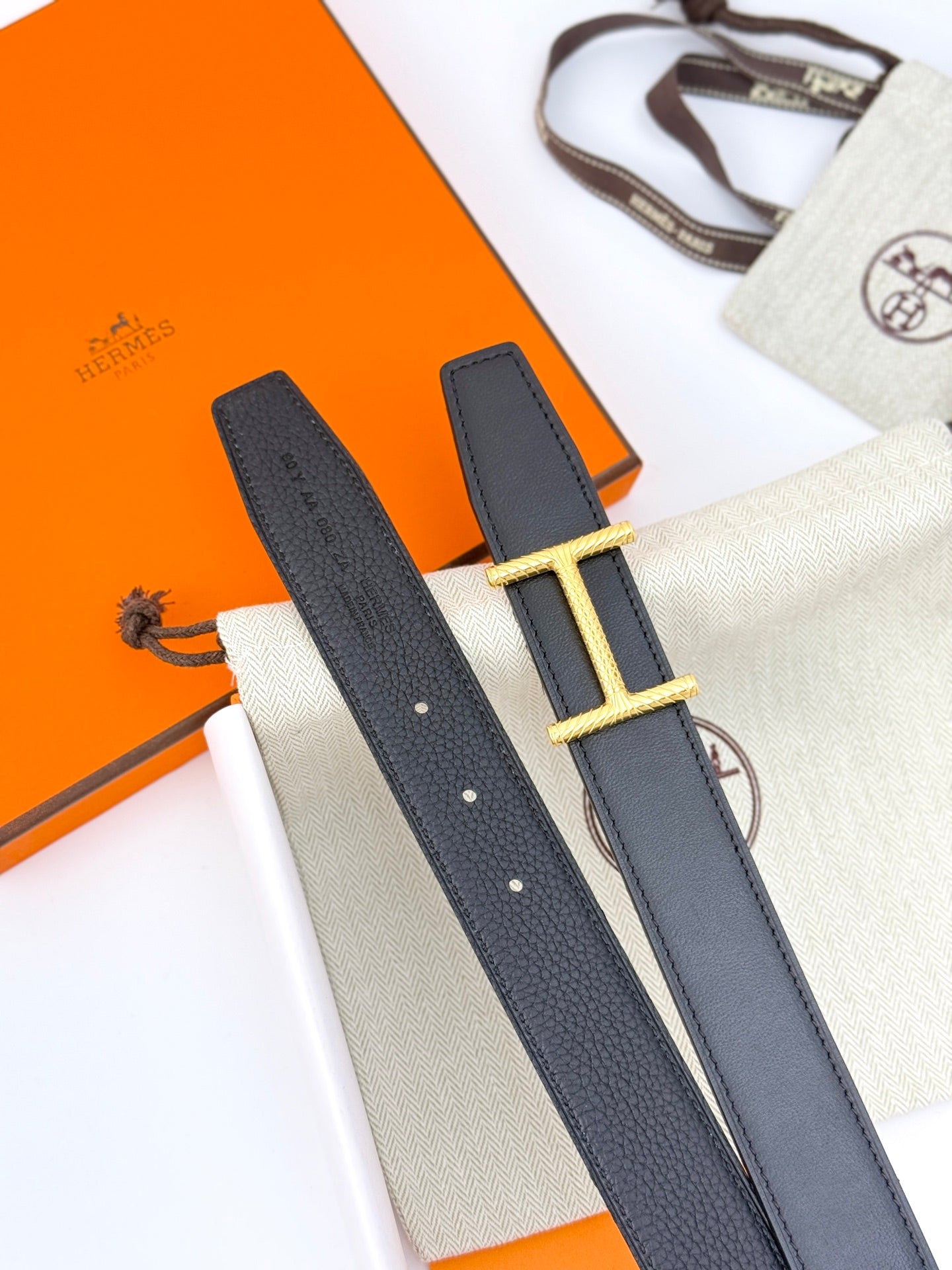 HM 32mm Gold Hisseo belt & Reversible Black leather 186448