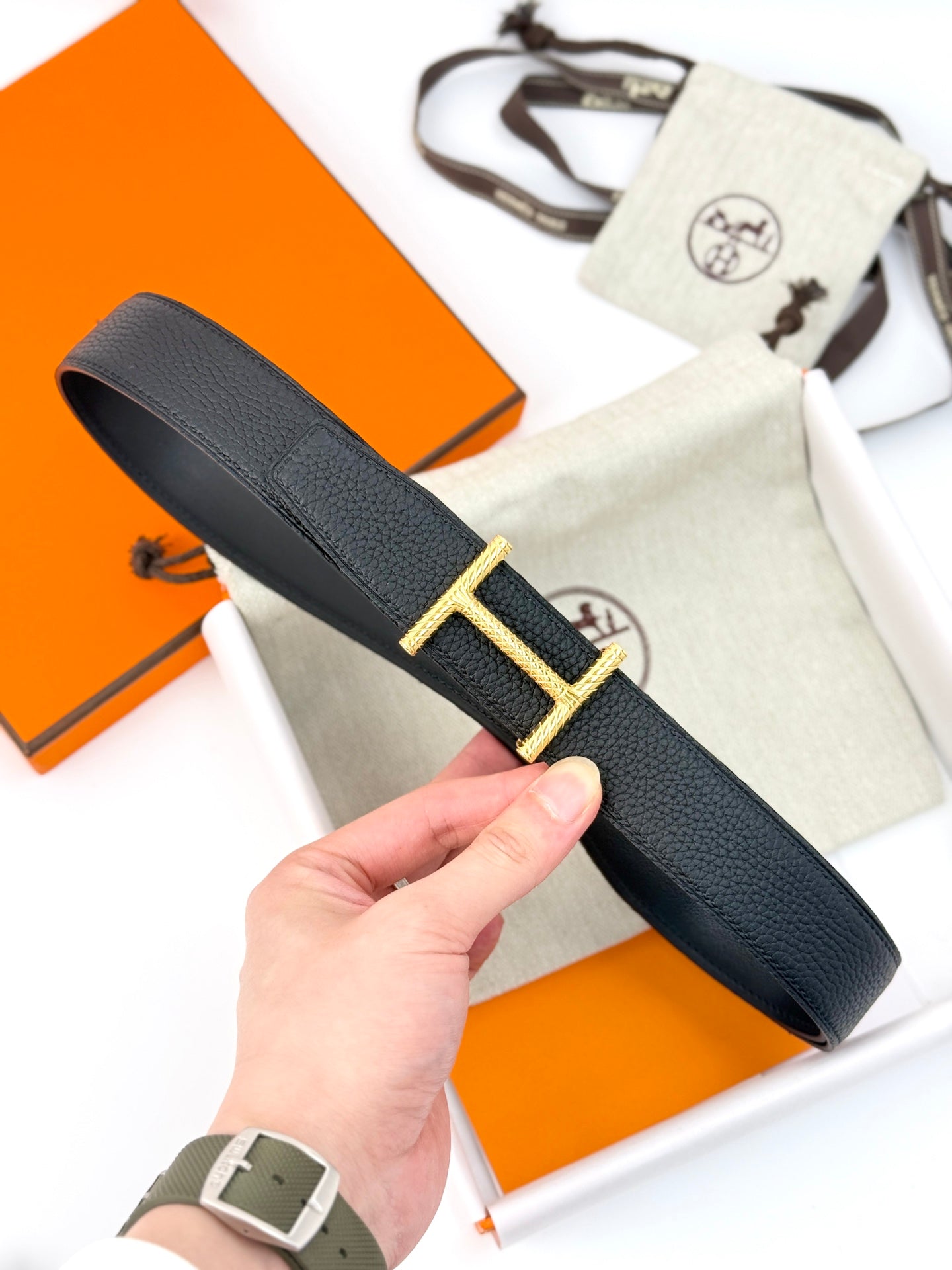 HM 32mm Gold Hisseo belt & Reversible Black leather 186448